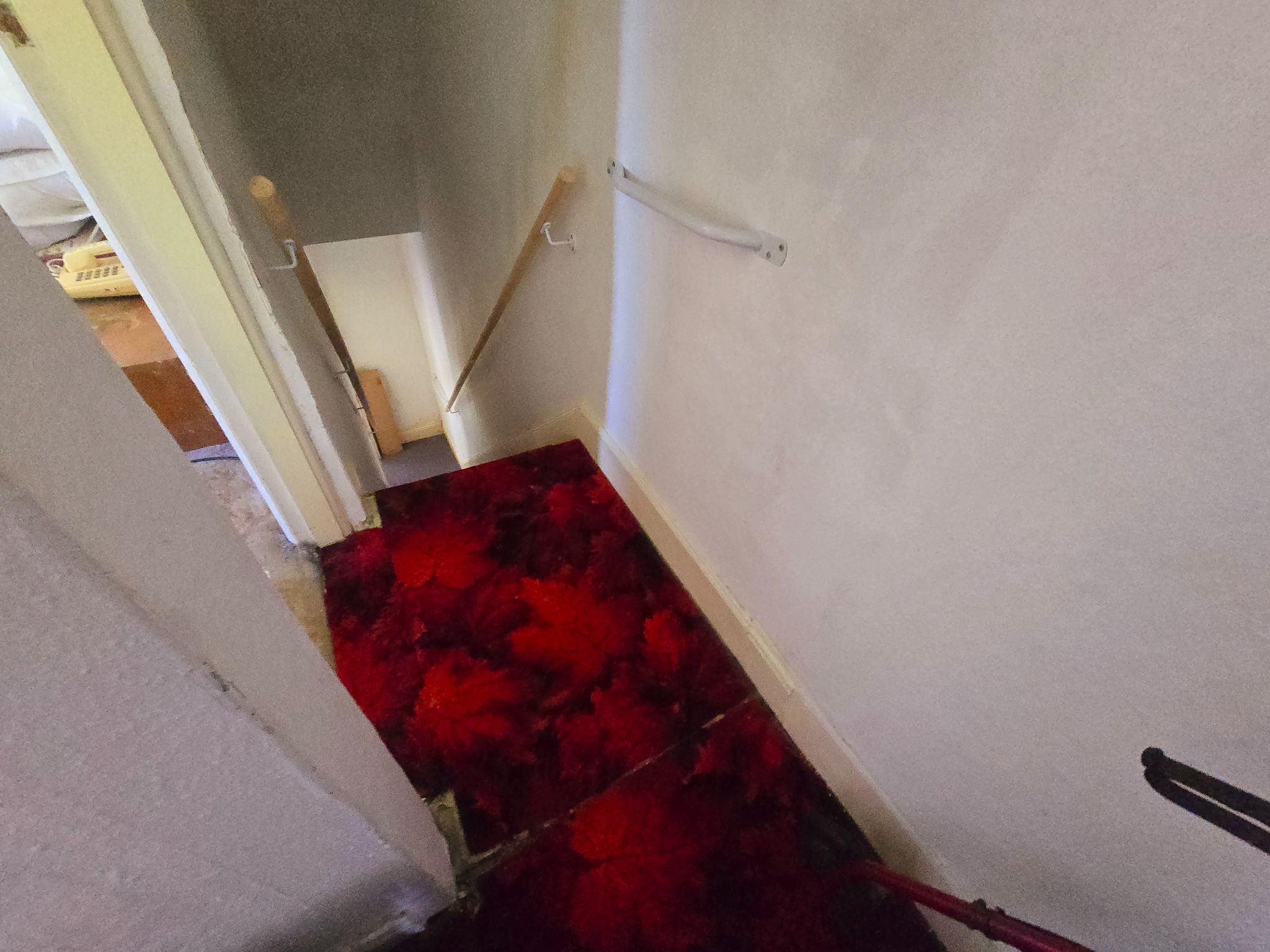 2 bedroom semi-detached house For Sale in Bradford - Photograph 7.