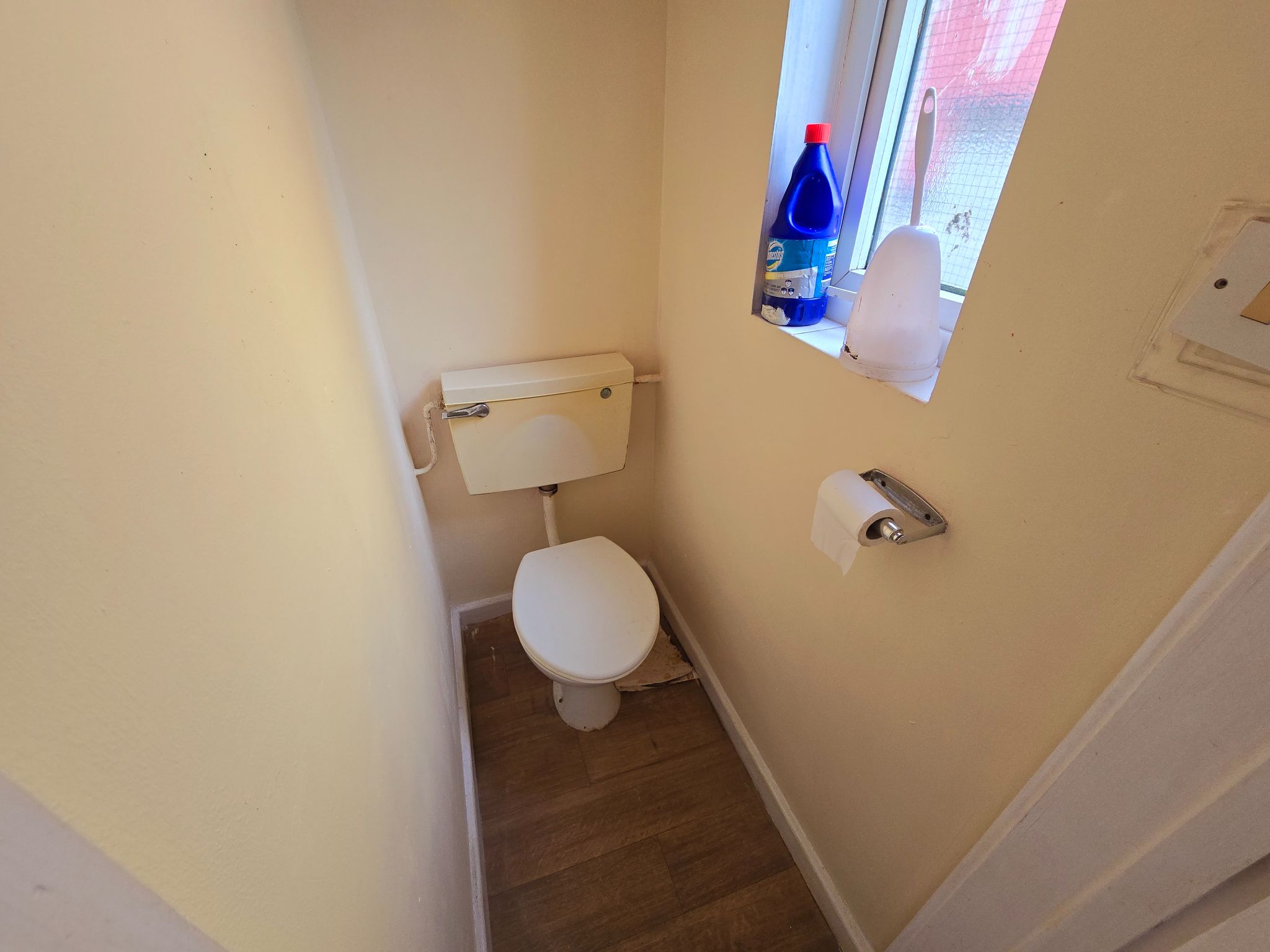 3 bedroom semi-detached house To Let in Bradford - Property photograph.