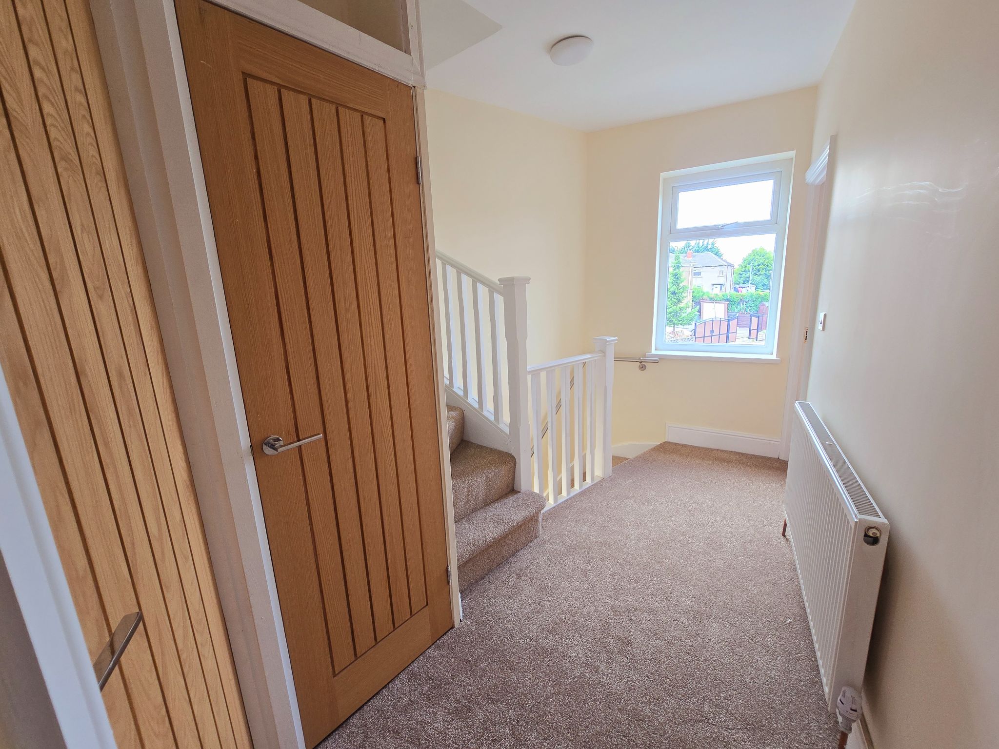 5 bedroom end terraced house For Sale in Bradford - Photograph 9.
