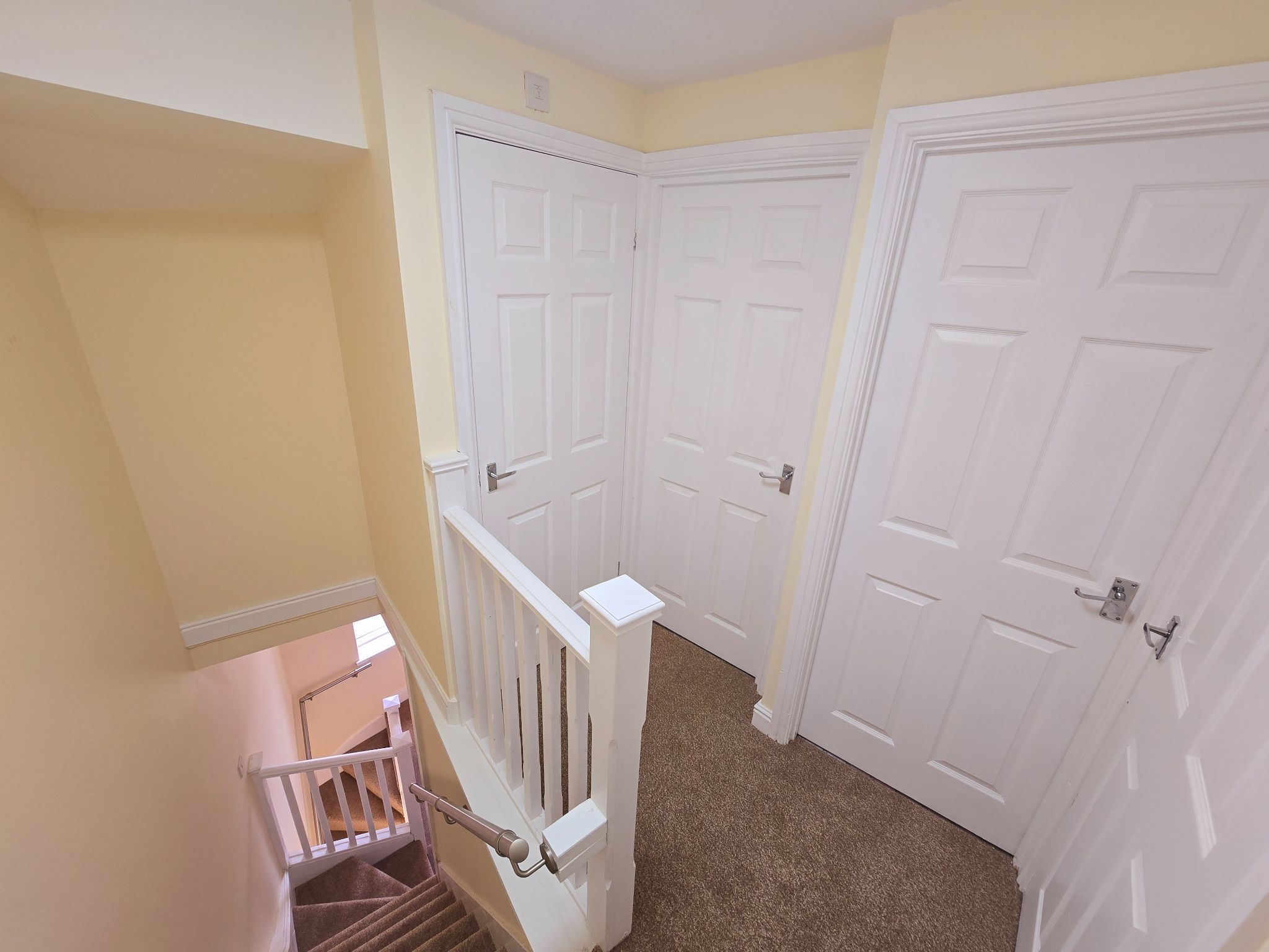5 bedroom end terraced house For Sale in Bradford - Photograph 14.