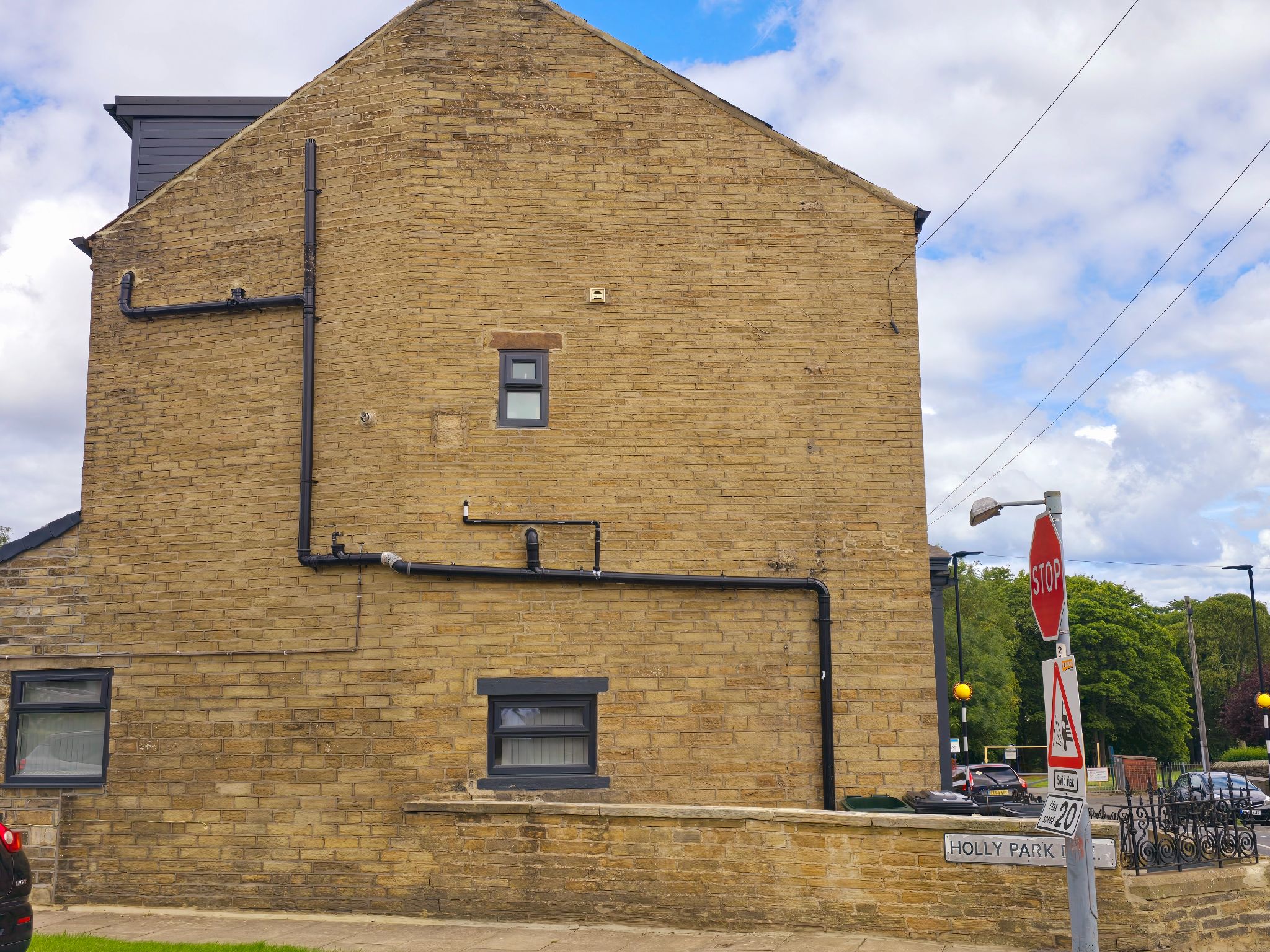 5 bedroom end terraced house For Sale in Bradford - Photograph 20.