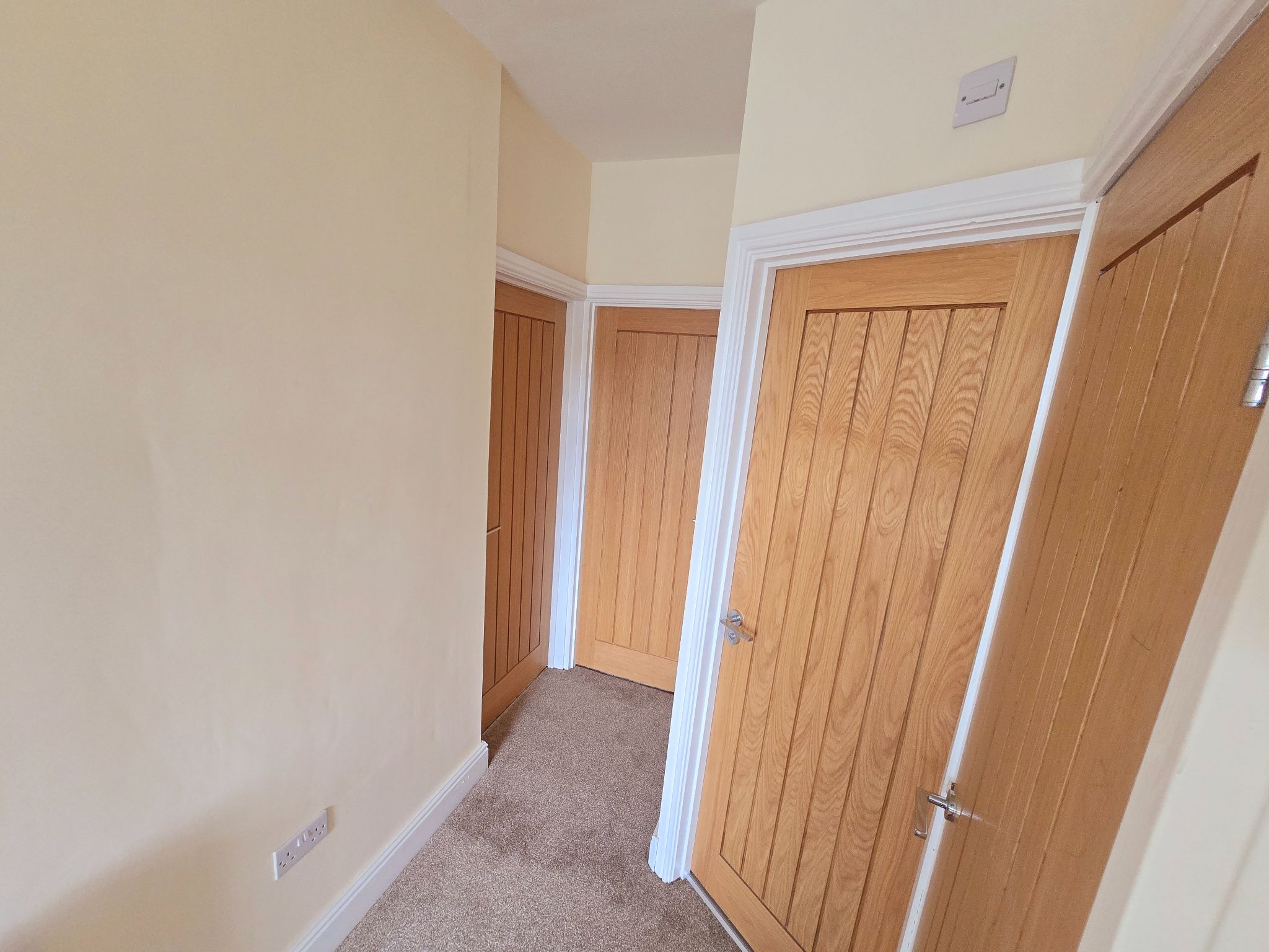 5 bedroom end terraced house For Sale in Bradford - Photograph 10.