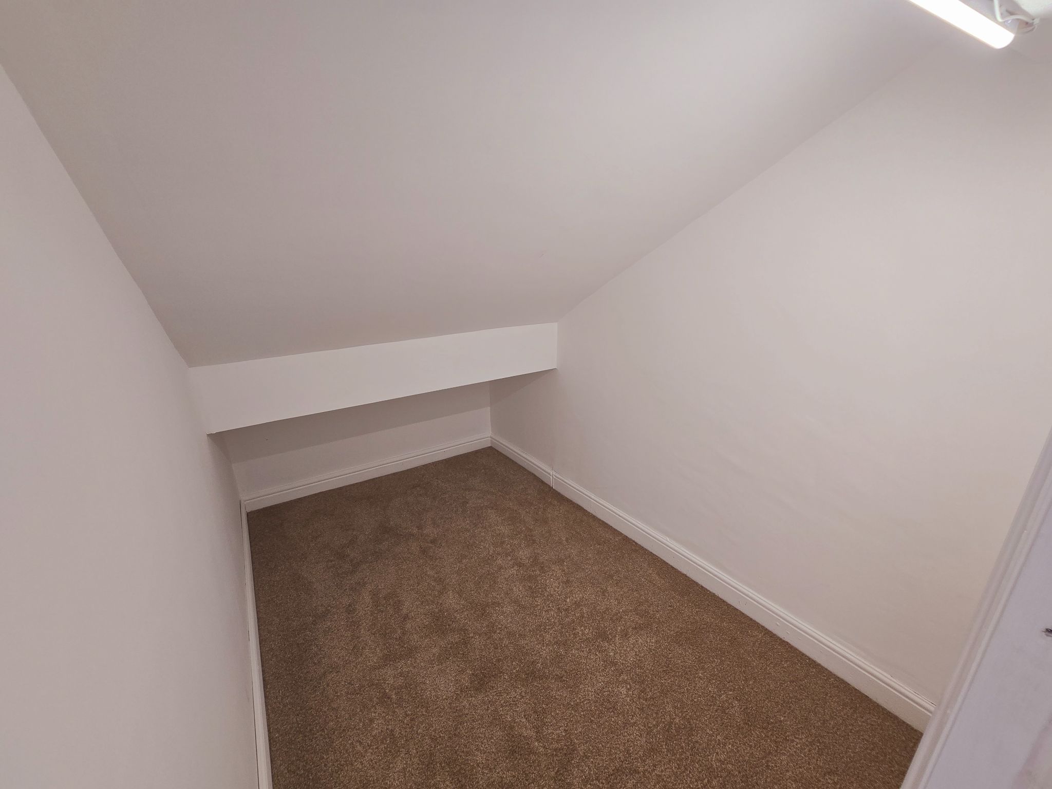 5 bedroom end terraced house For Sale in Bradford - Photograph 18.
