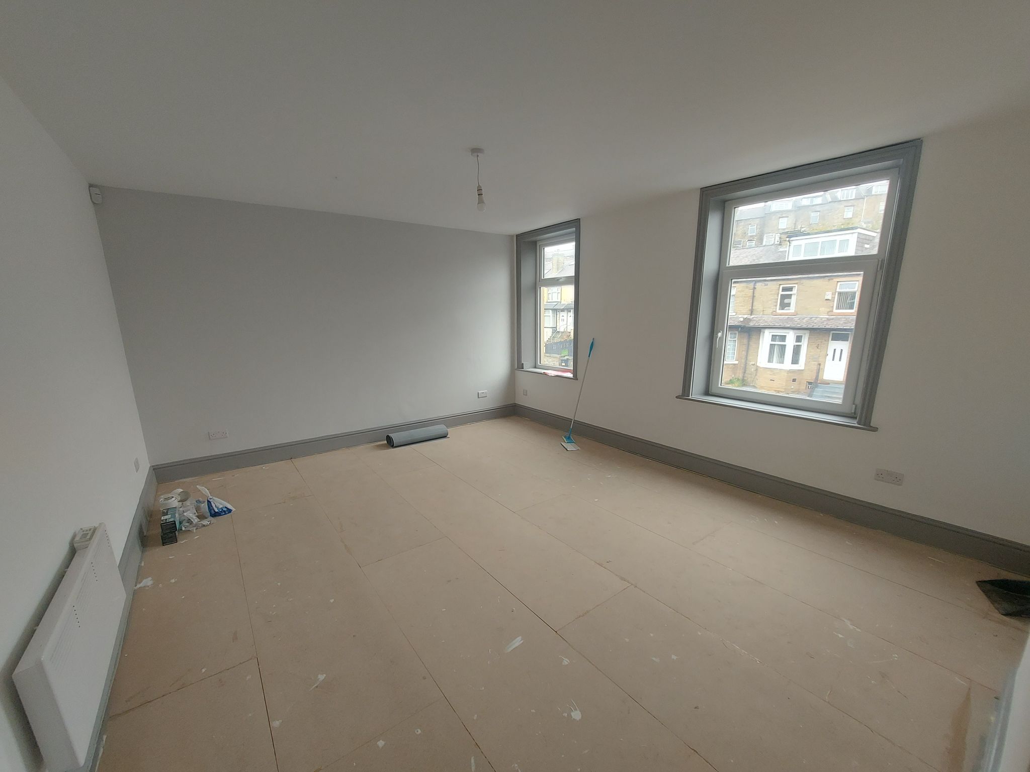 2 bedroom apartment flat/apartment To Let in Bradford - Property photograph.