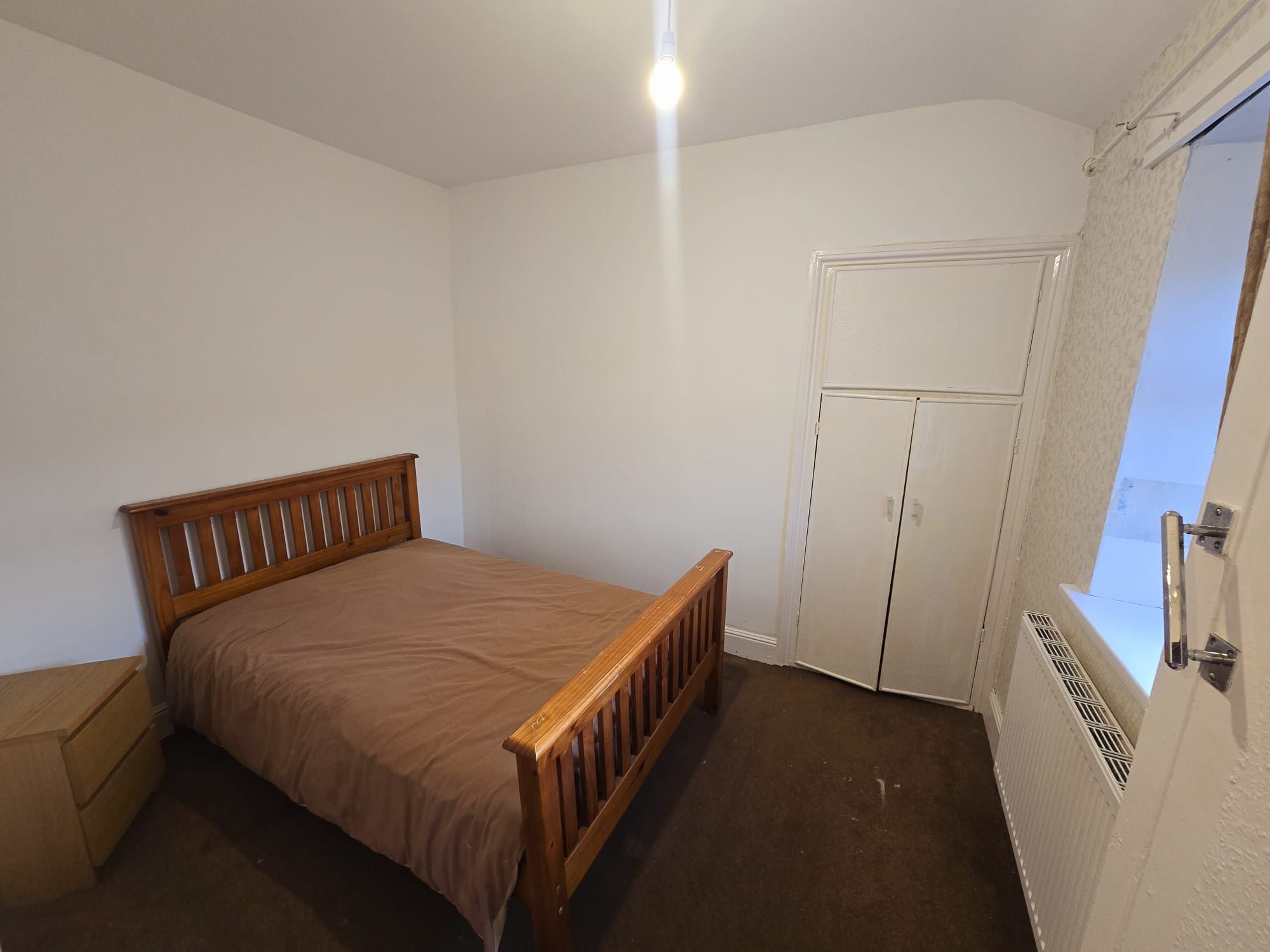 2 bedroom cottage house To Let in Bradford - Photograph 16.