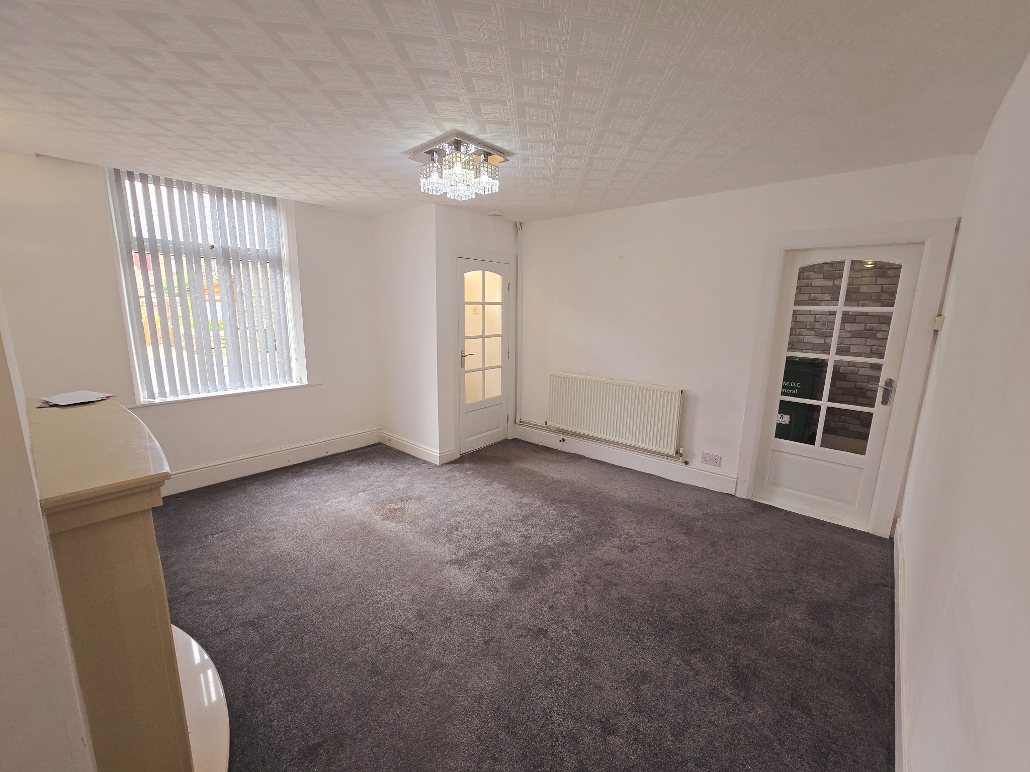 3 bedroom mid terraced house To Let in Bradford - Photograph 3.