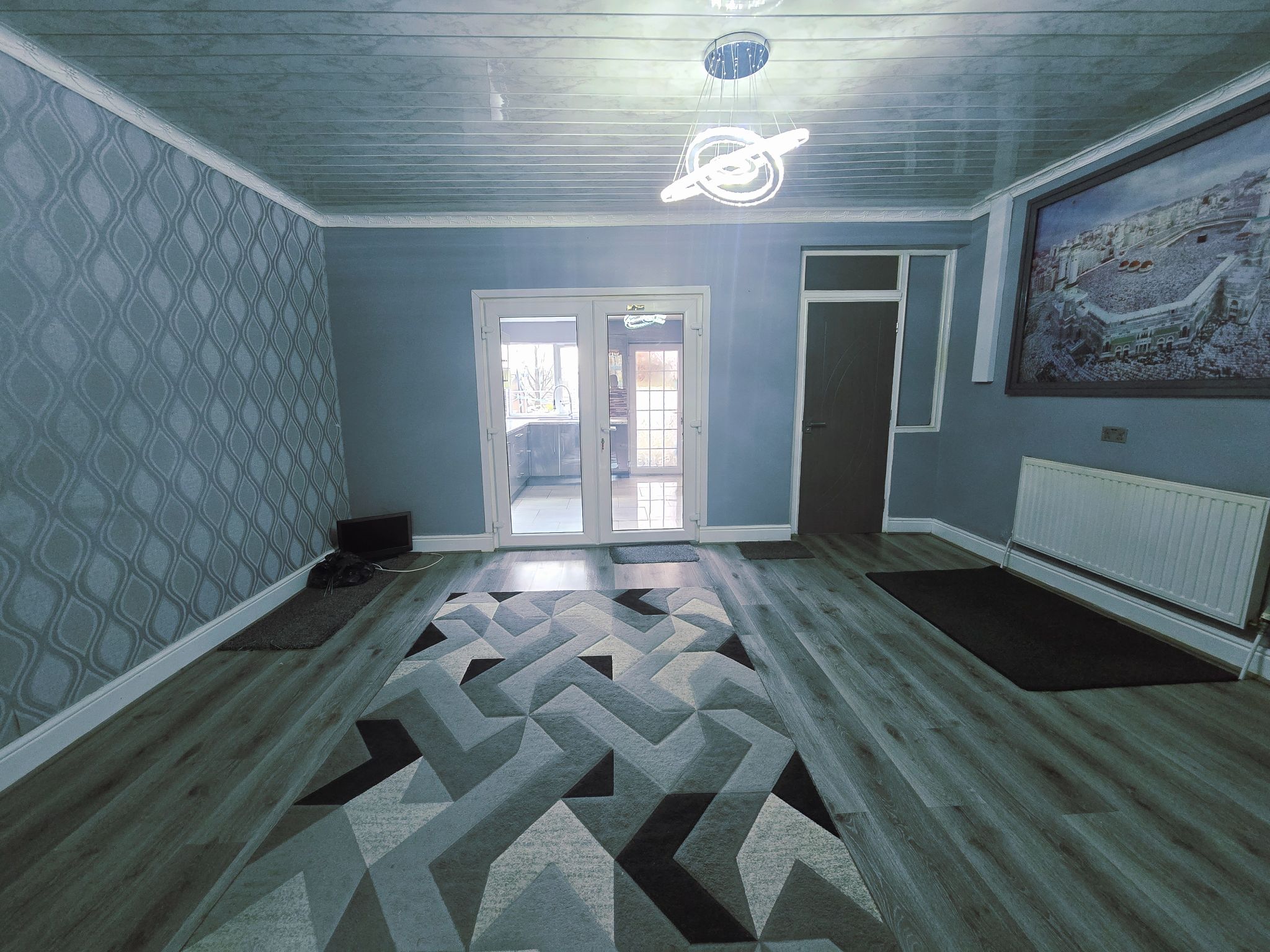 4 bedroom mid terraced house To Let in Bradford - Property photograph.