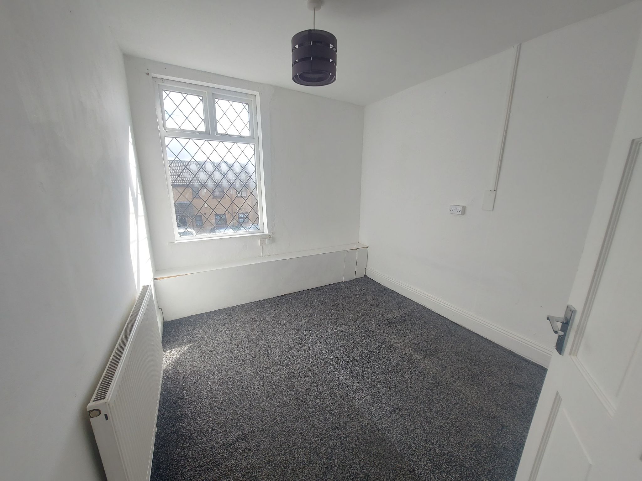 2 bedroom apartment flat/apartment To Let in Bradford - Photograph 6.