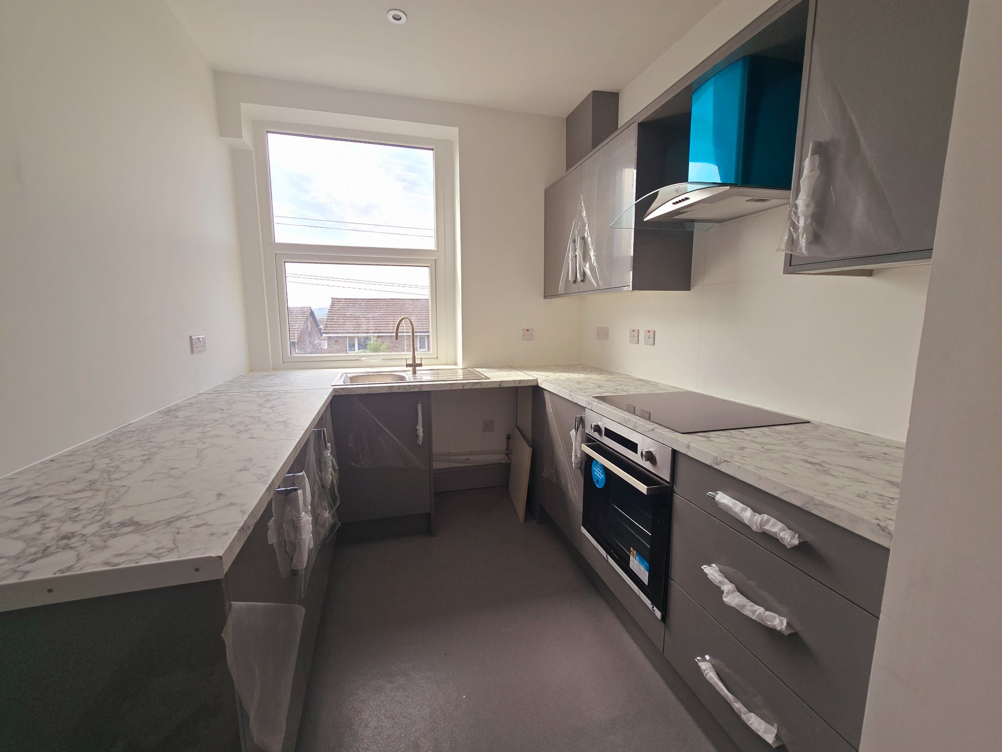 2 bedroom apartment flat/apartment To Let in Bradford - Photograph 9.