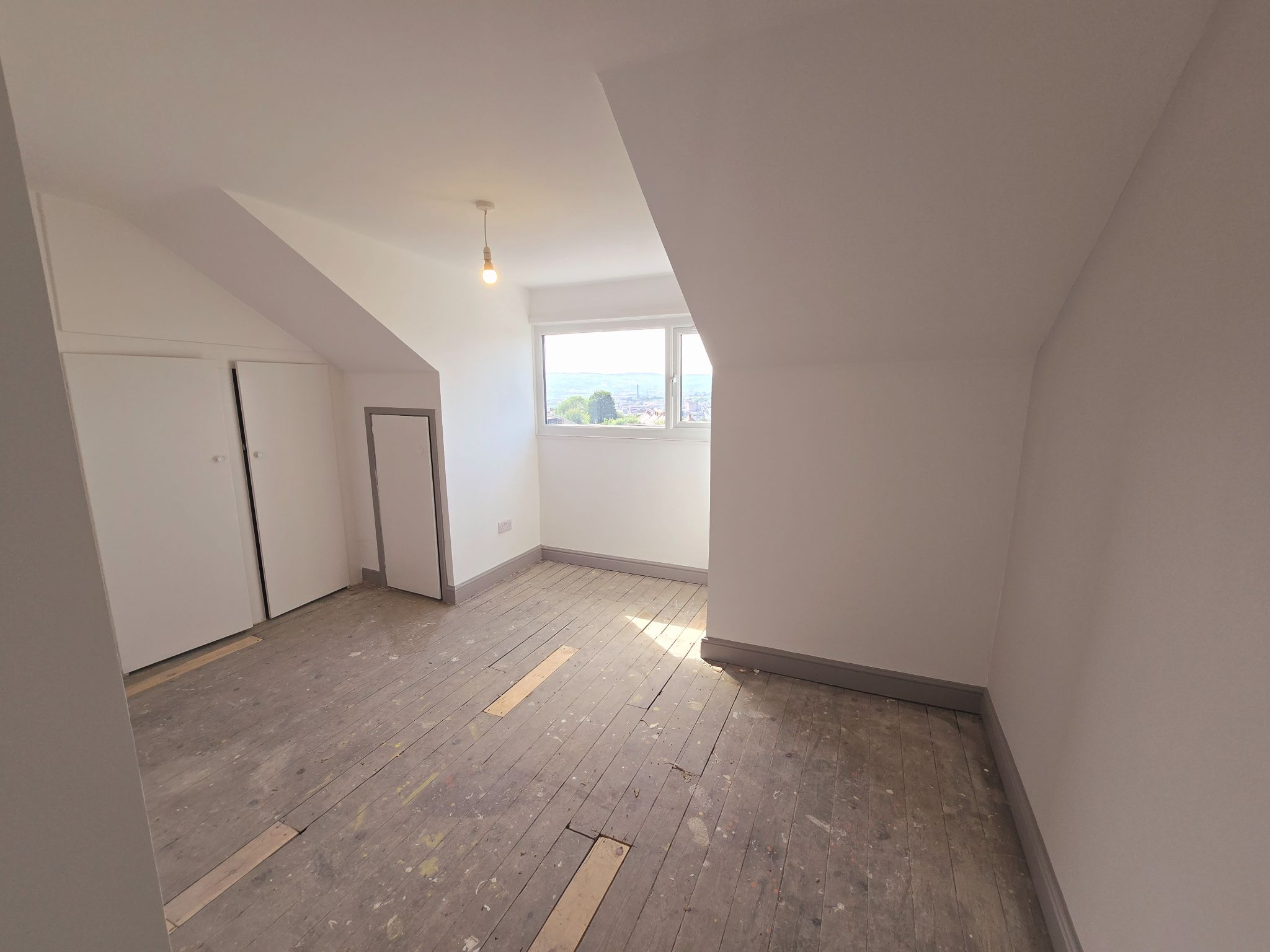 2 bedroom apartment flat/apartment To Let in Bradford - Photograph 13.