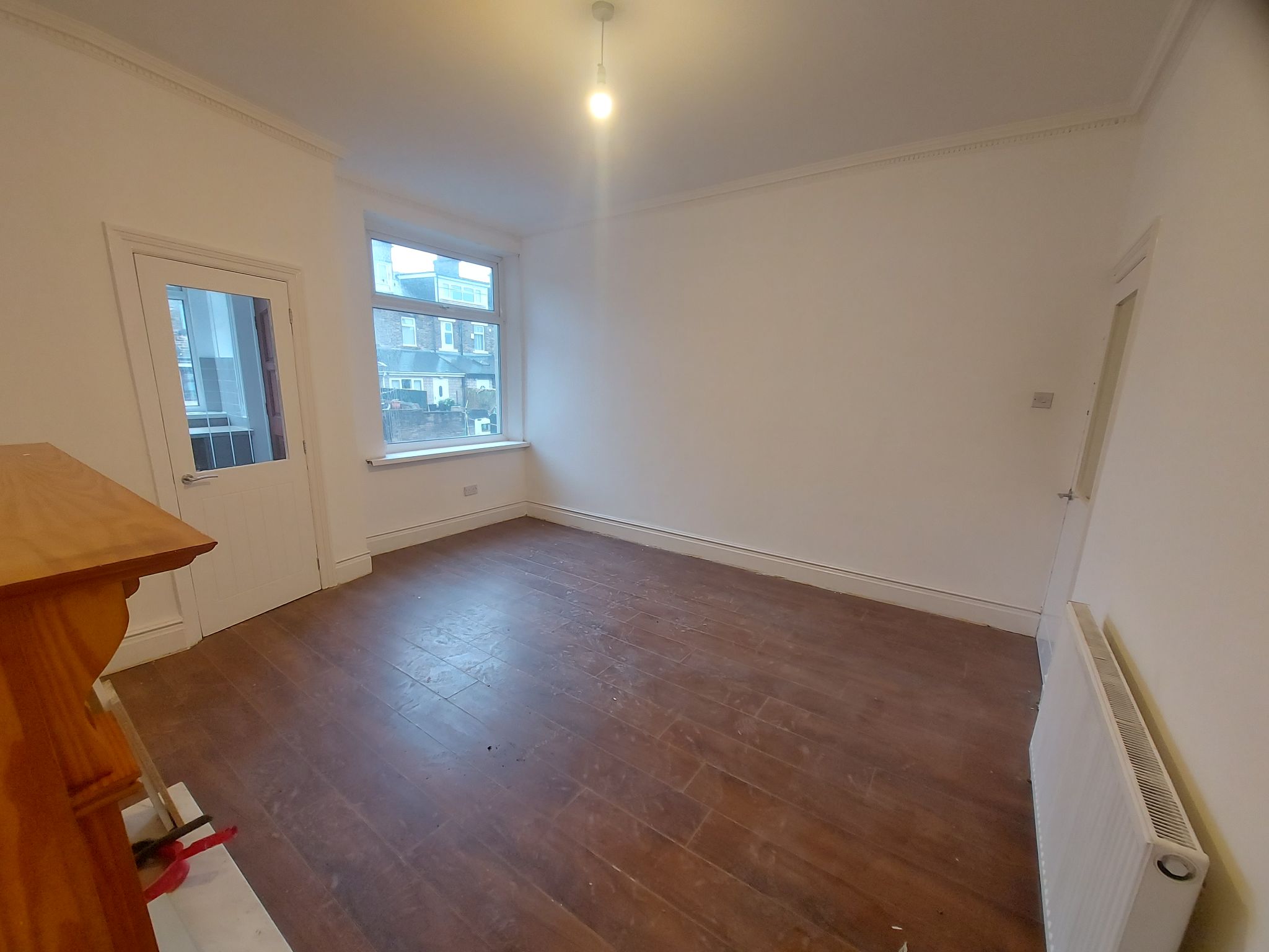 4 bedroom mid terraced house To Let in Bradford - Property photograph.