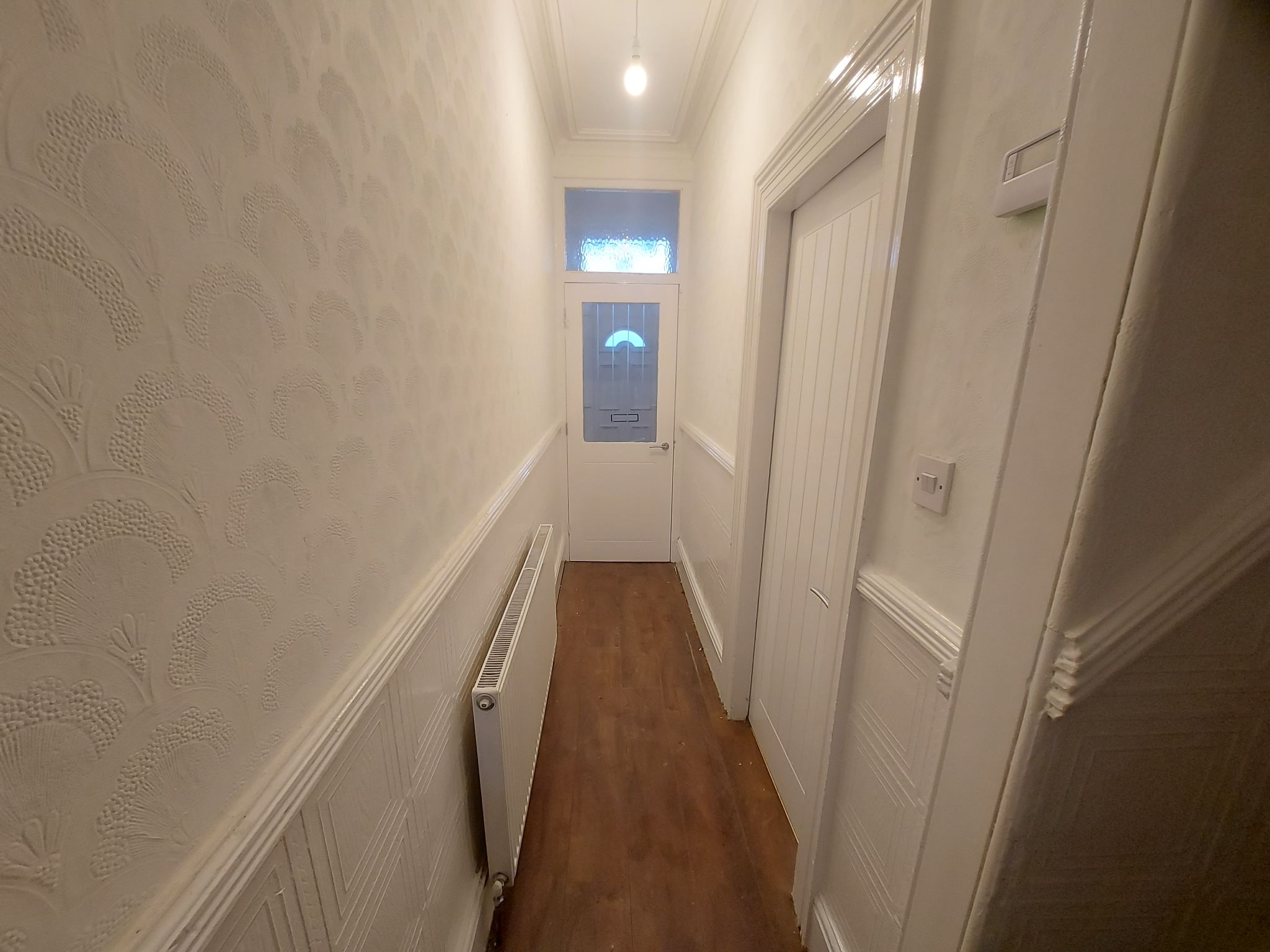 4 bedroom mid terraced house To Let in Bradford - Property photograph.