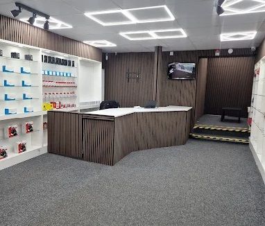 Mobile Phone Shops For Sale in Bradford - Property photograph.