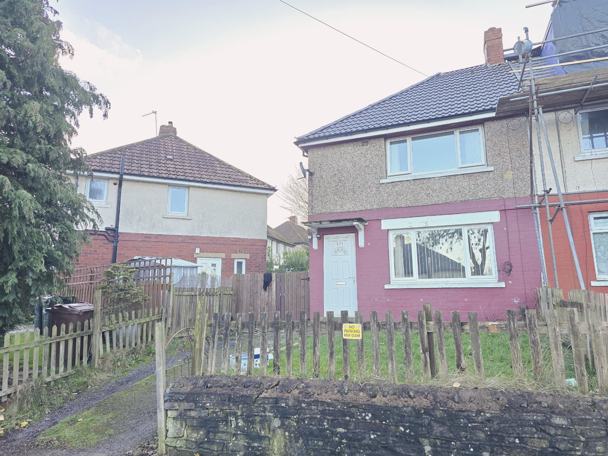 3 bedroom semi-detached house To Let in Bradford - Property photograph.