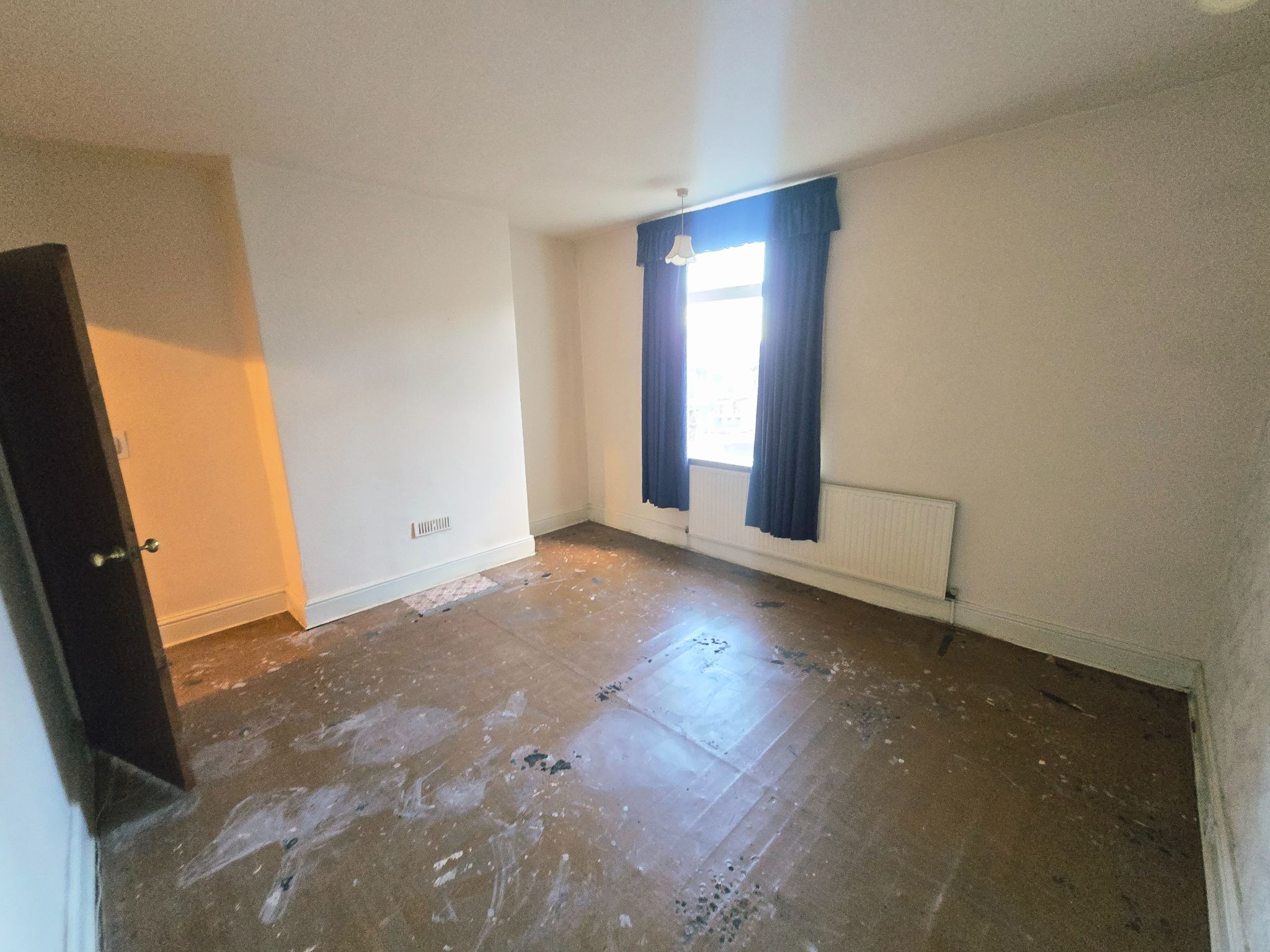  - Bedroom One Pic One