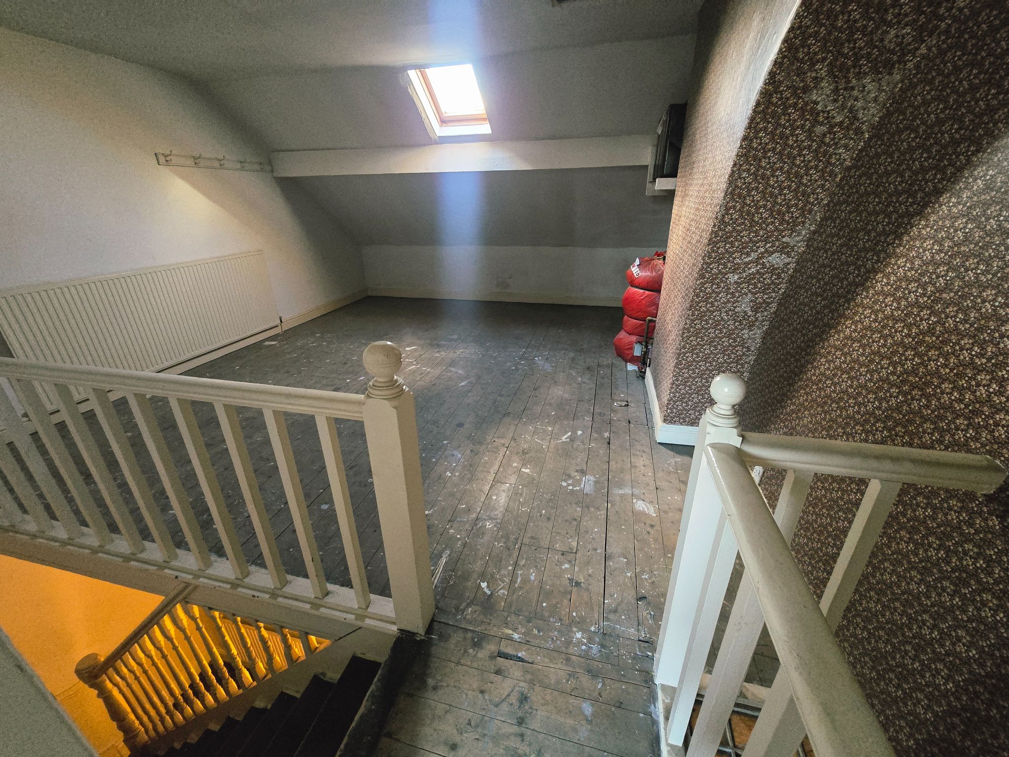  - Bedroom 3 Picture 4