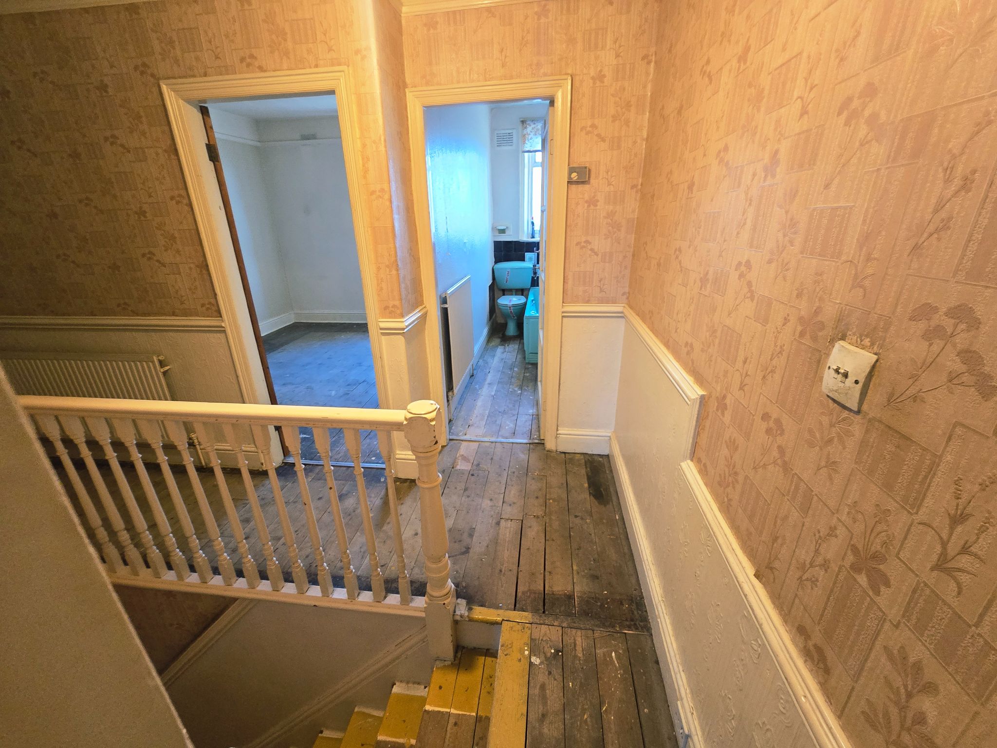  - F/F landing & Stairs