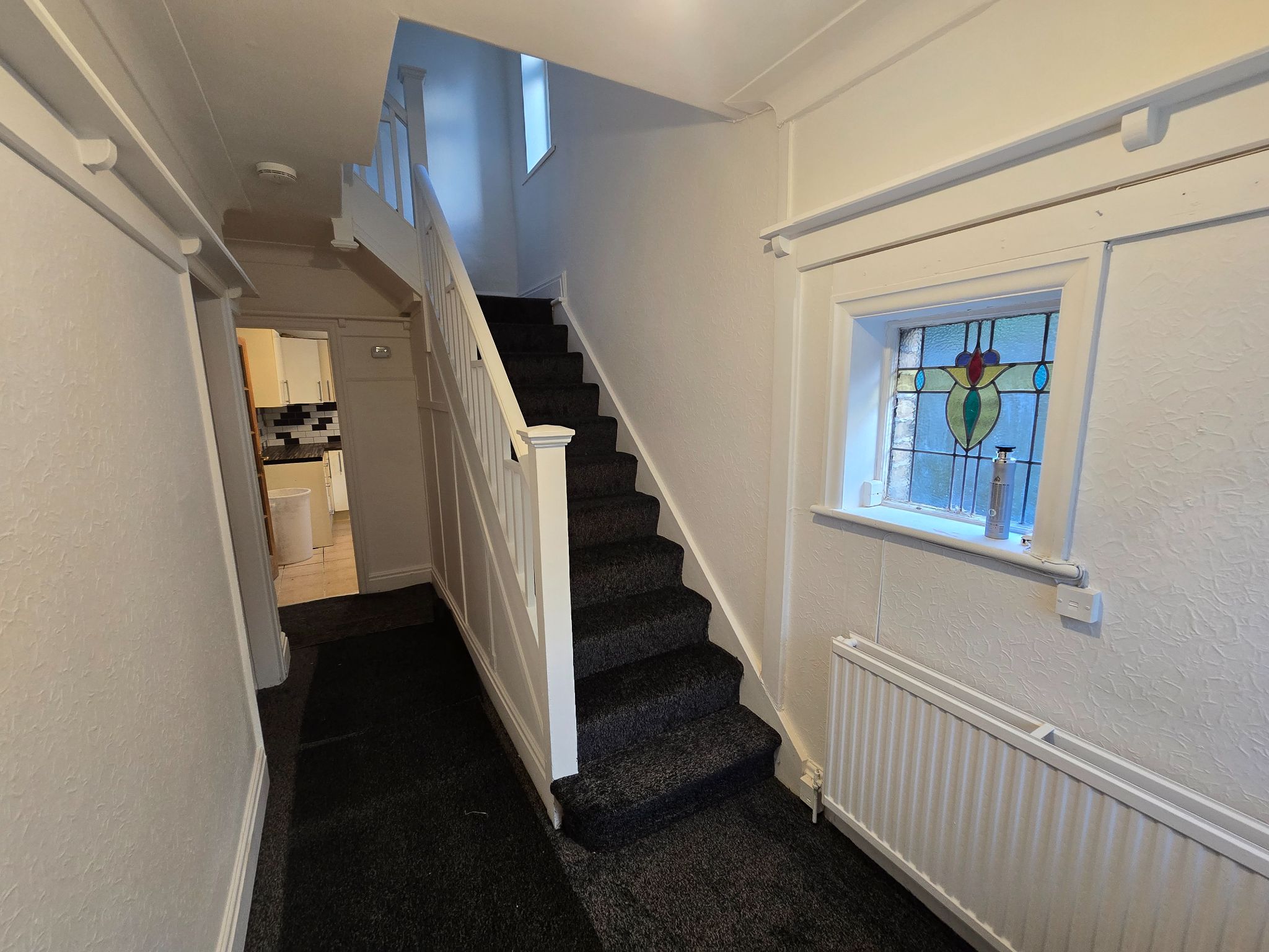 3 bedroom semi-detached house To Let in Shipley - Property photograph.