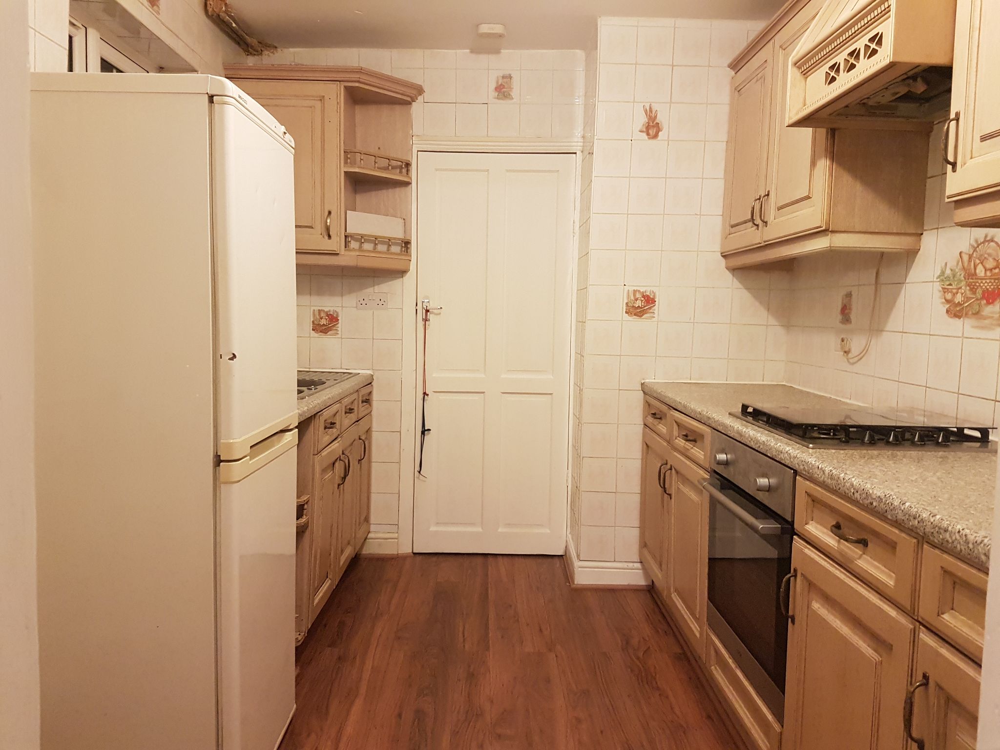 1 bedroom ground floor flat/apartment To Let in High Wycombe - Property photograph.