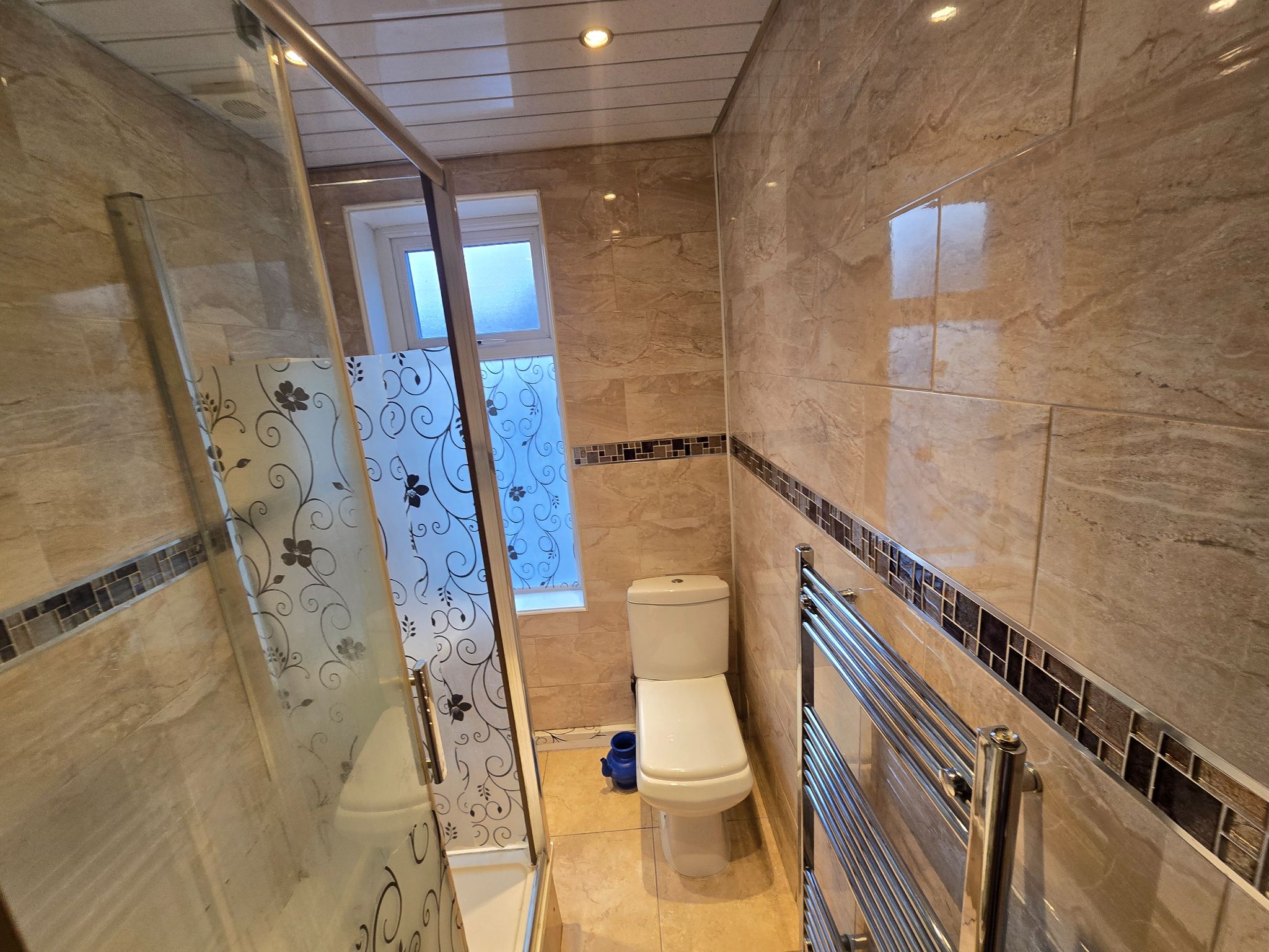 1 bedroom mid terraced house To Let in Bradford - Property photograph.