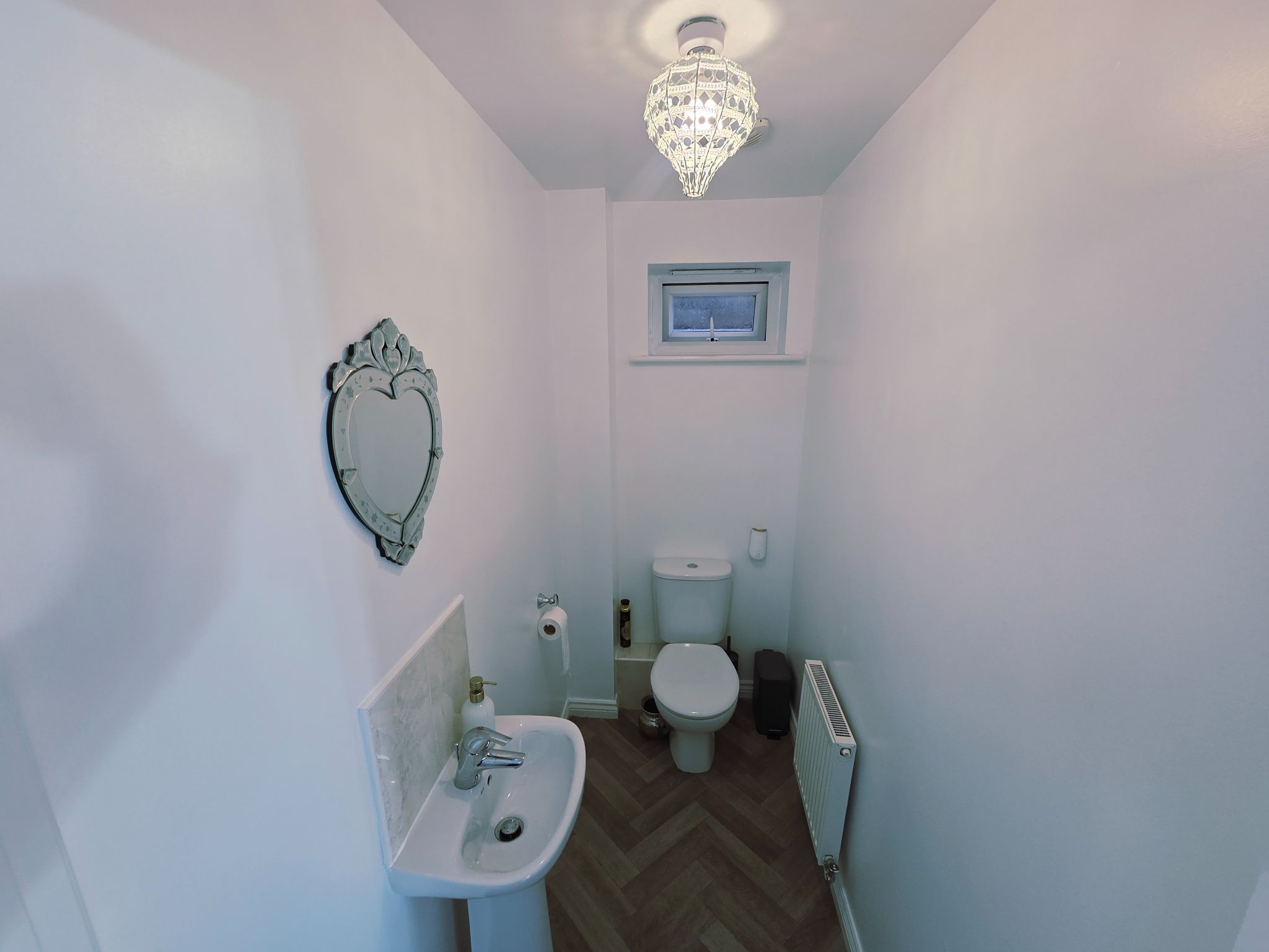 4 bedroom detached house For Sale in Bradford - Property photograph.