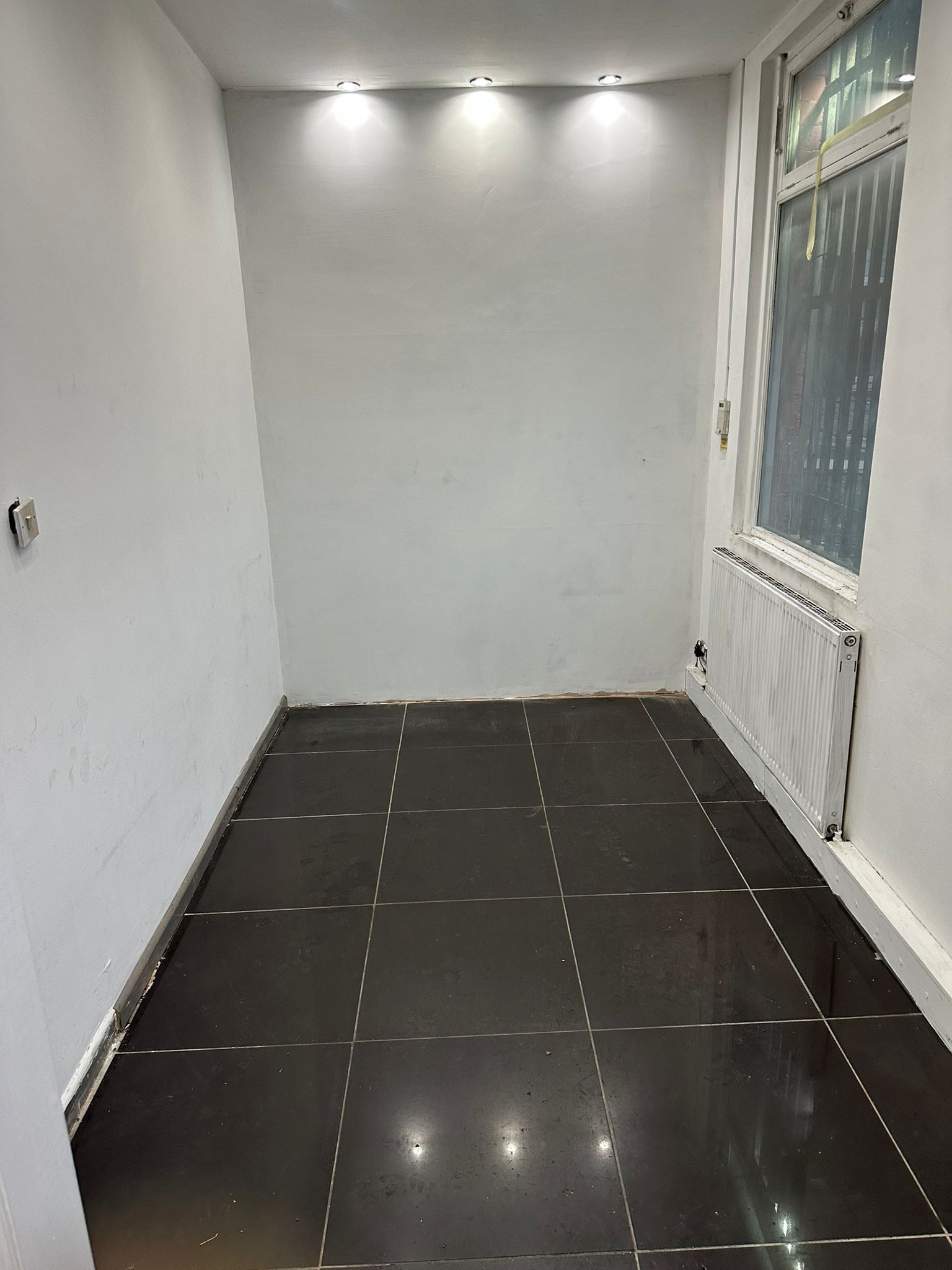 Office To Let in Bradford - Property photograph.