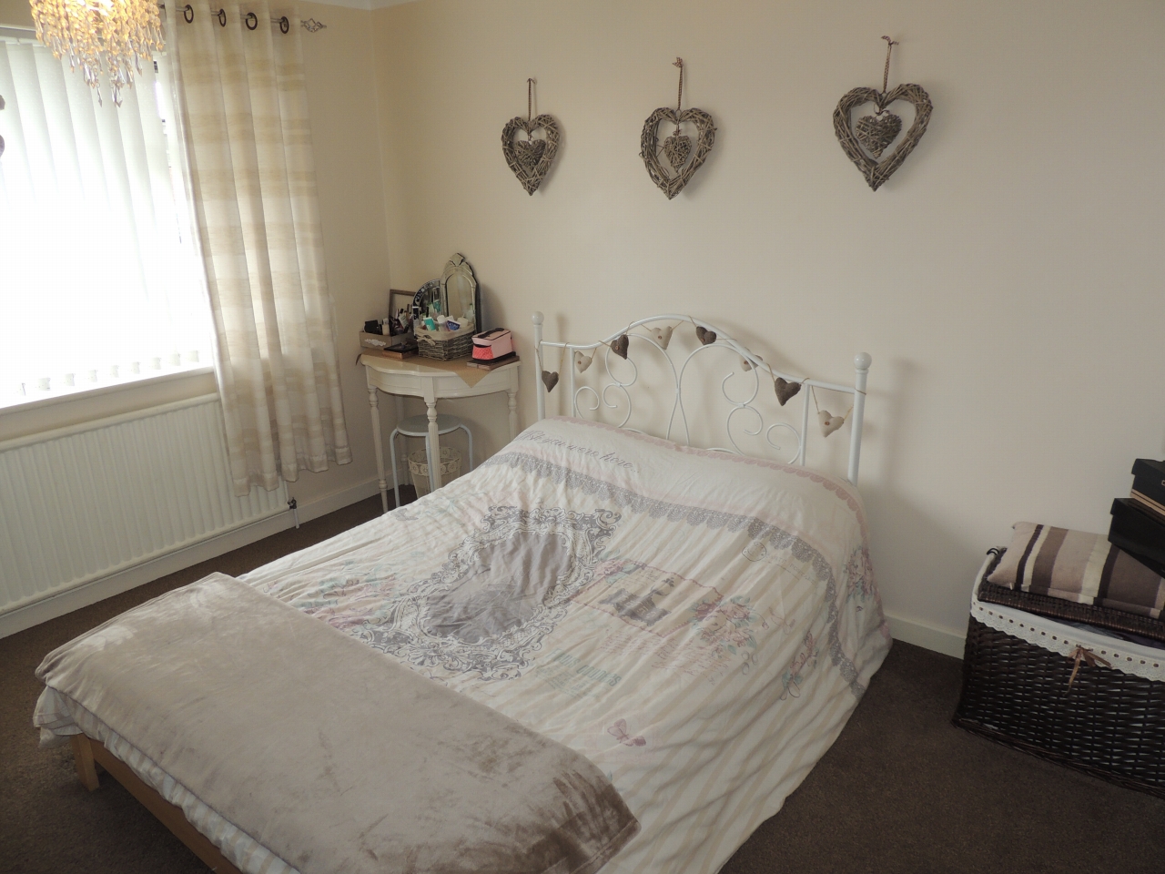 3 bedroom semi-detached house Let in Wigan - Bedroom