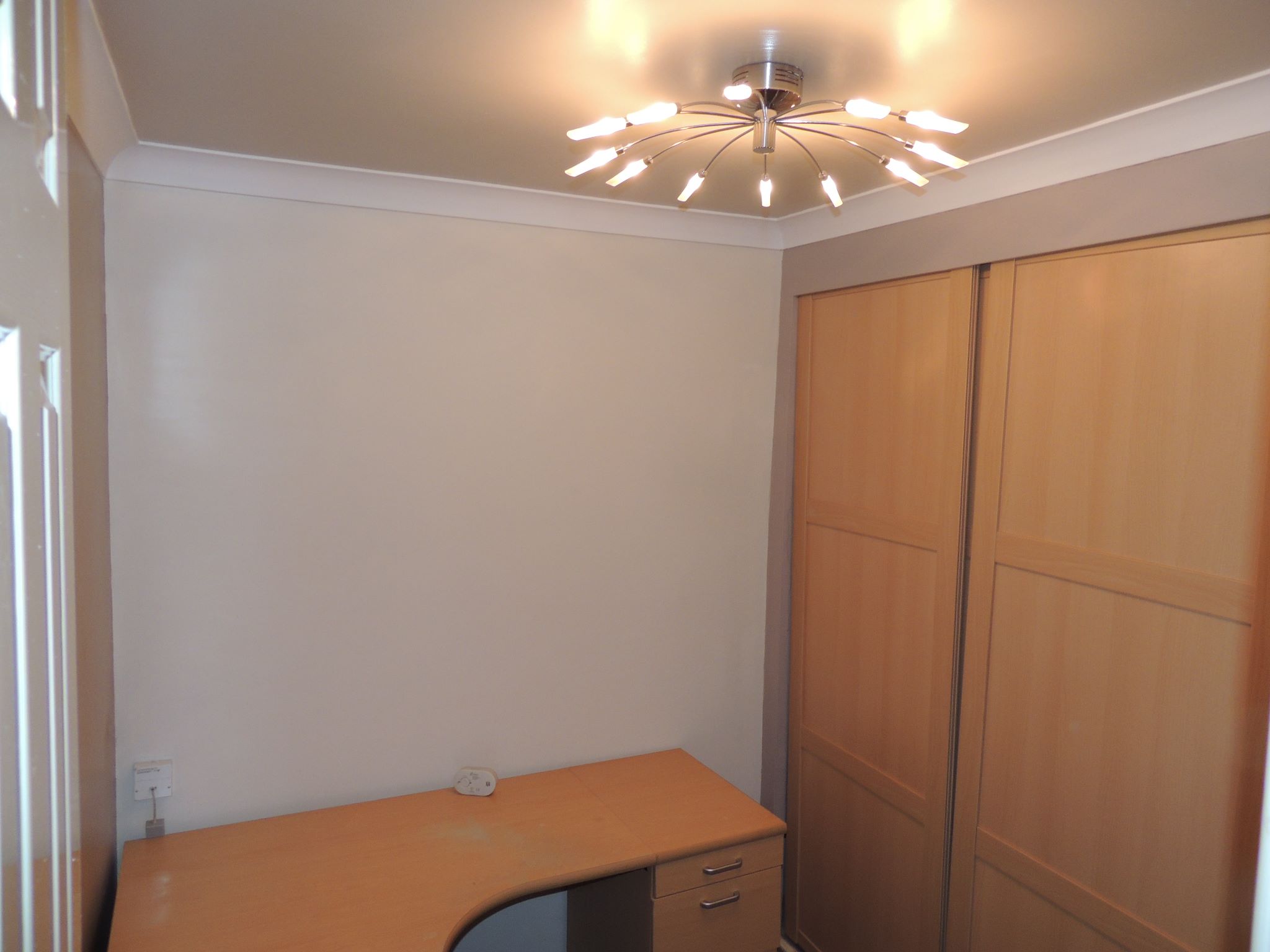 3 bedroom semi-detached house Let in Wigan - office