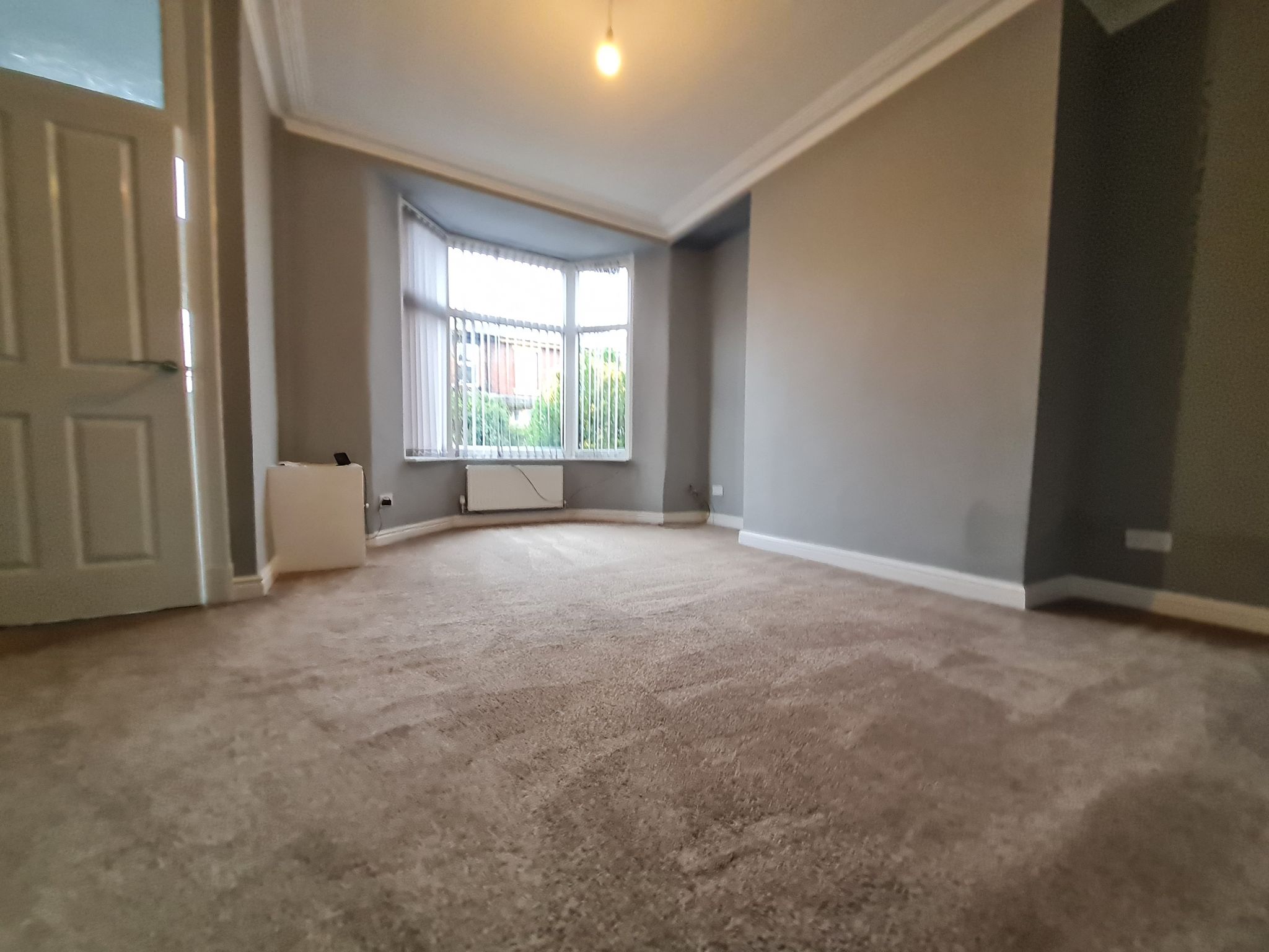 3 bedroom mid terraced house Let in Chorley - Lounge