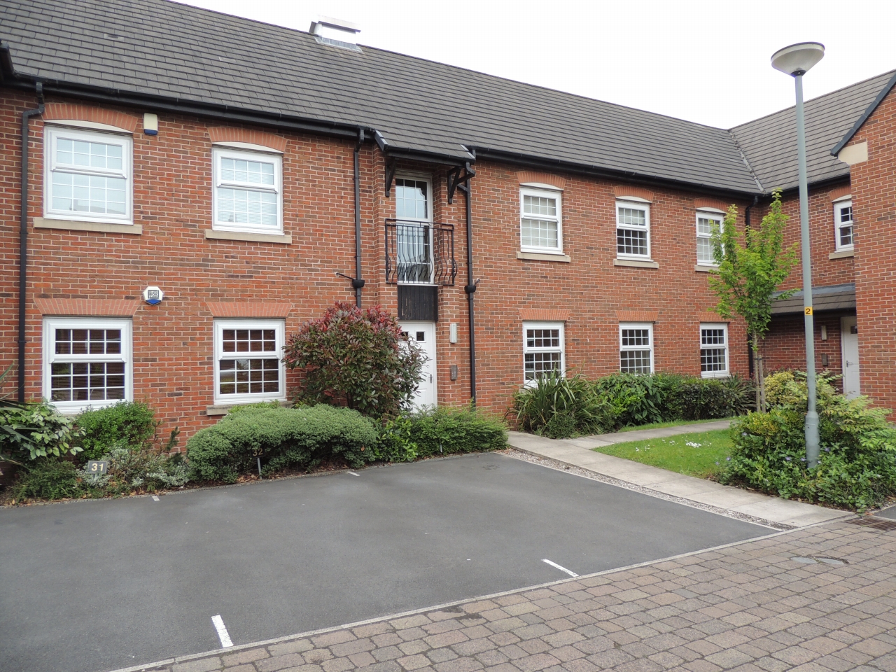 2 bedroom apartment flat/apartment Let in Chorley - Photograph 9