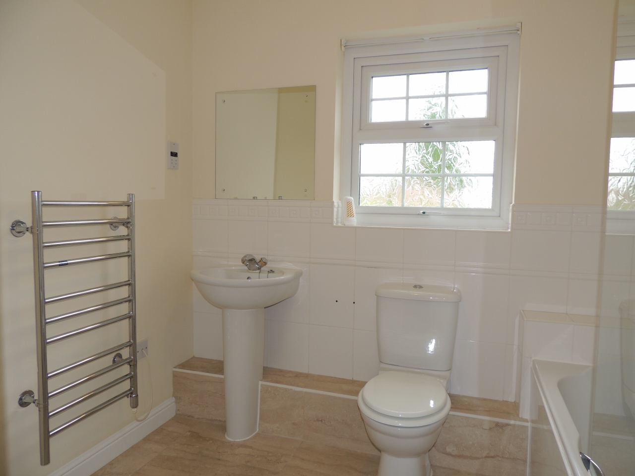 2 bedroom apartment flat/apartment Let in Chorley - Property photograph