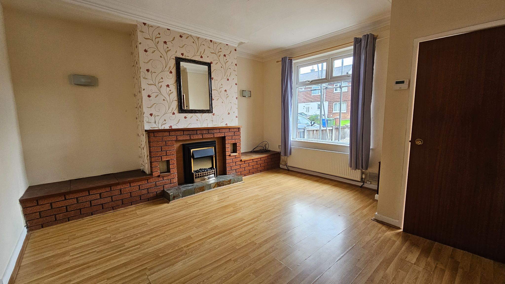 2 bedroom end terraced house To Let in Chorley - Property photograph