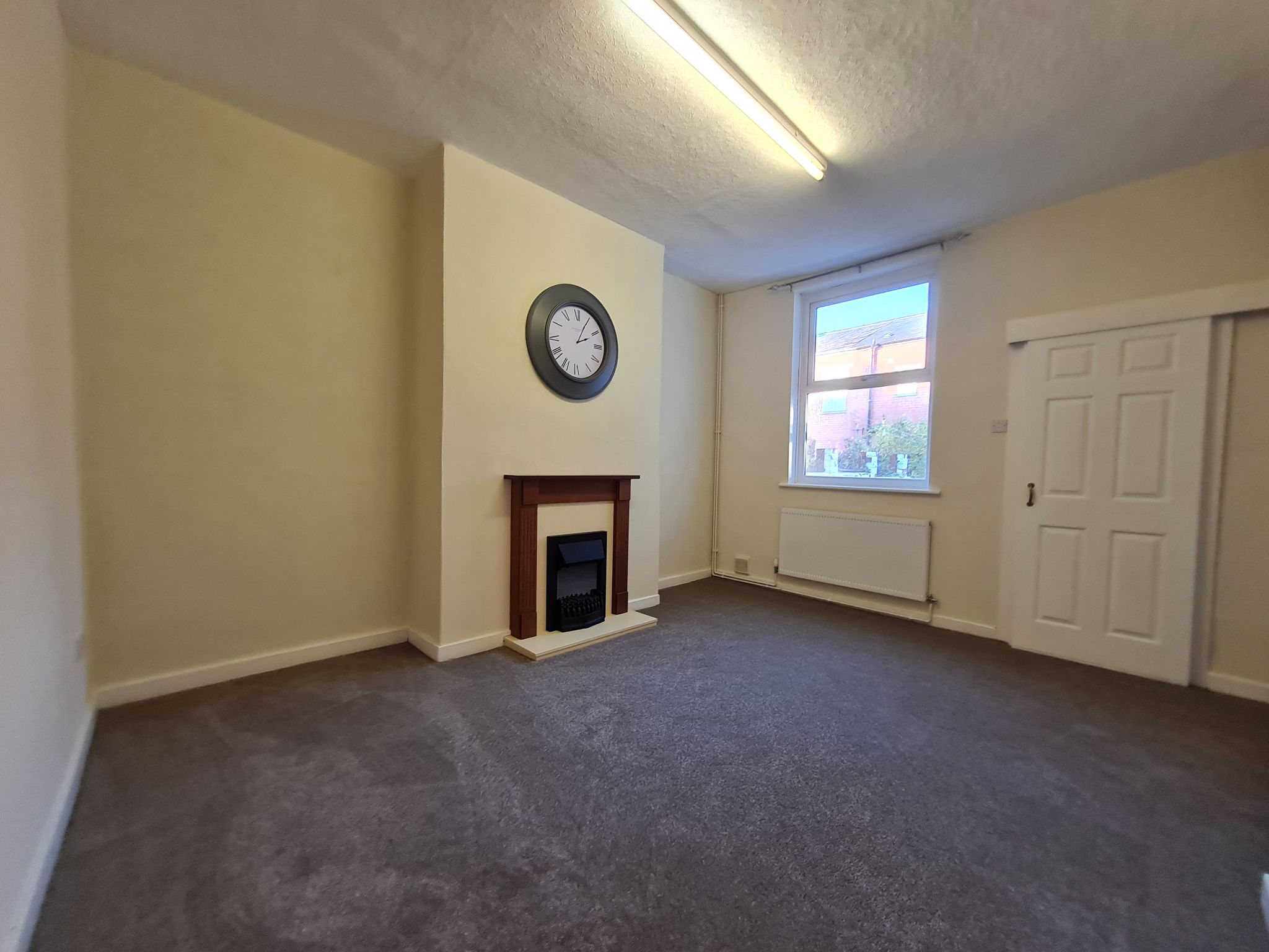 3 bedroom mid terraced house Let Agreed in Chorley - Dinning room