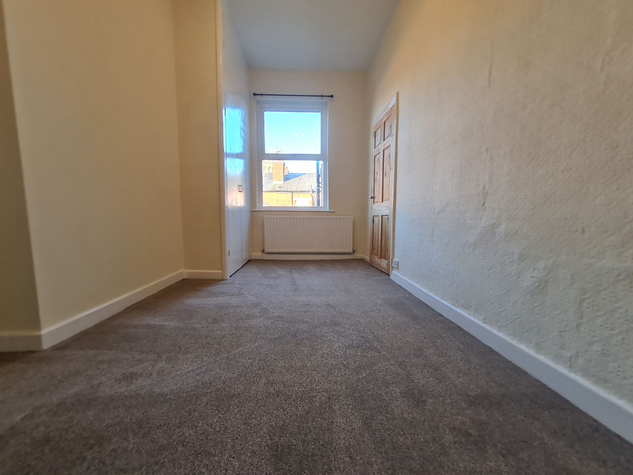 3 bedroom mid terraced house Let Agreed in Chorley - Double bedroom