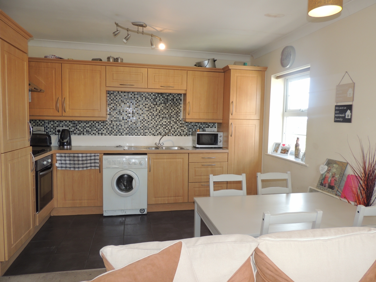 2 bedroom apartment flat/apartment Let in Chorley - Kitchen