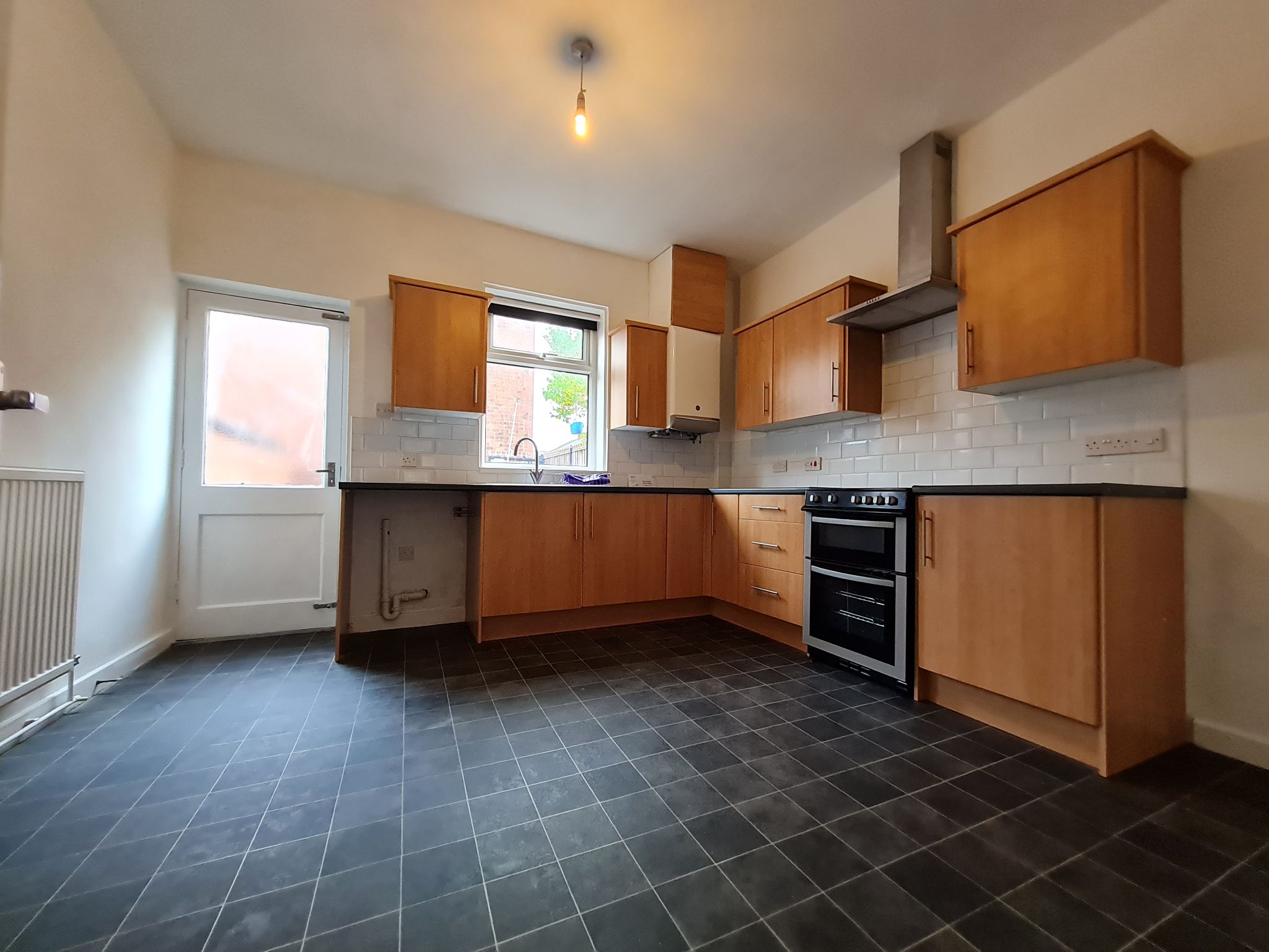 2 bedroom end terraced house Let in Chorley - kitchen