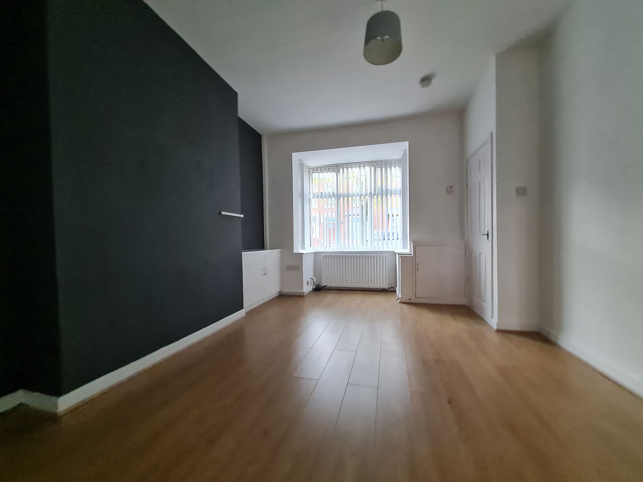 2 bedroom end terraced house Let in Chorley - Lounge