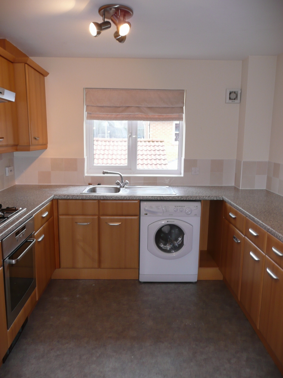 1 bedroom apartment flat/apartment Let in Chorley - Photograph 5