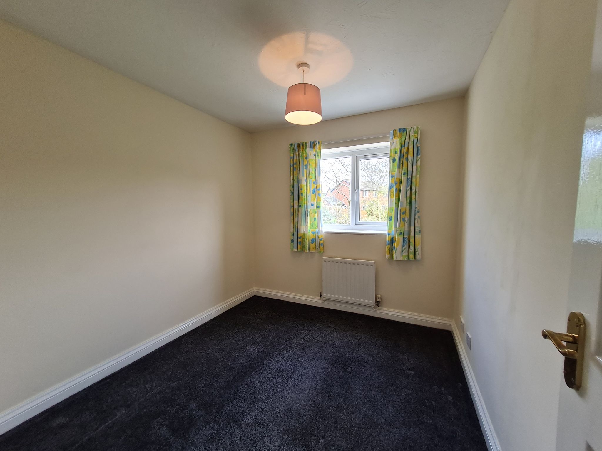 3 bedroom detached house Let in Chorley - Photograph 13