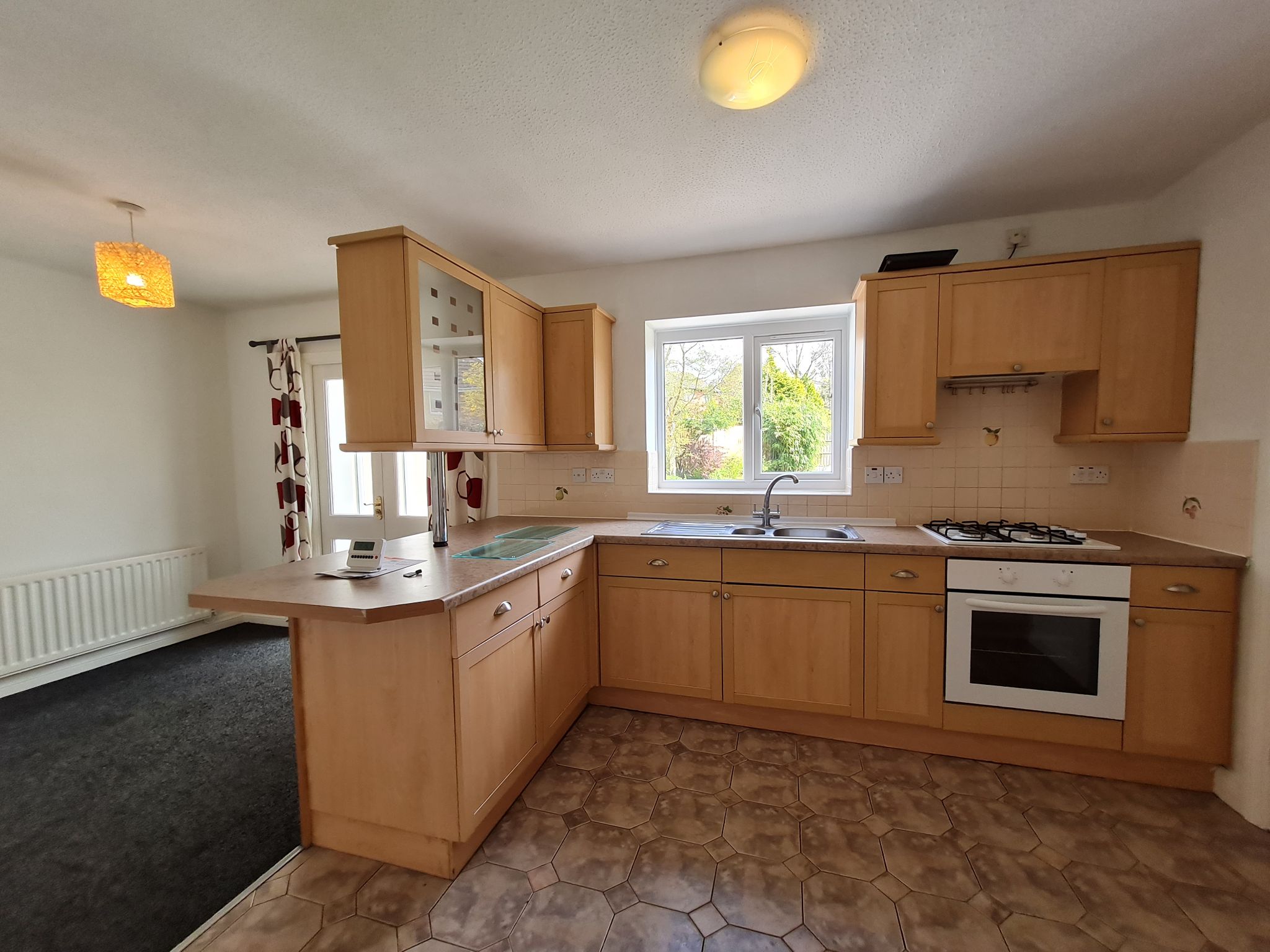 3 bedroom detached house Let in Chorley - Photograph 23
