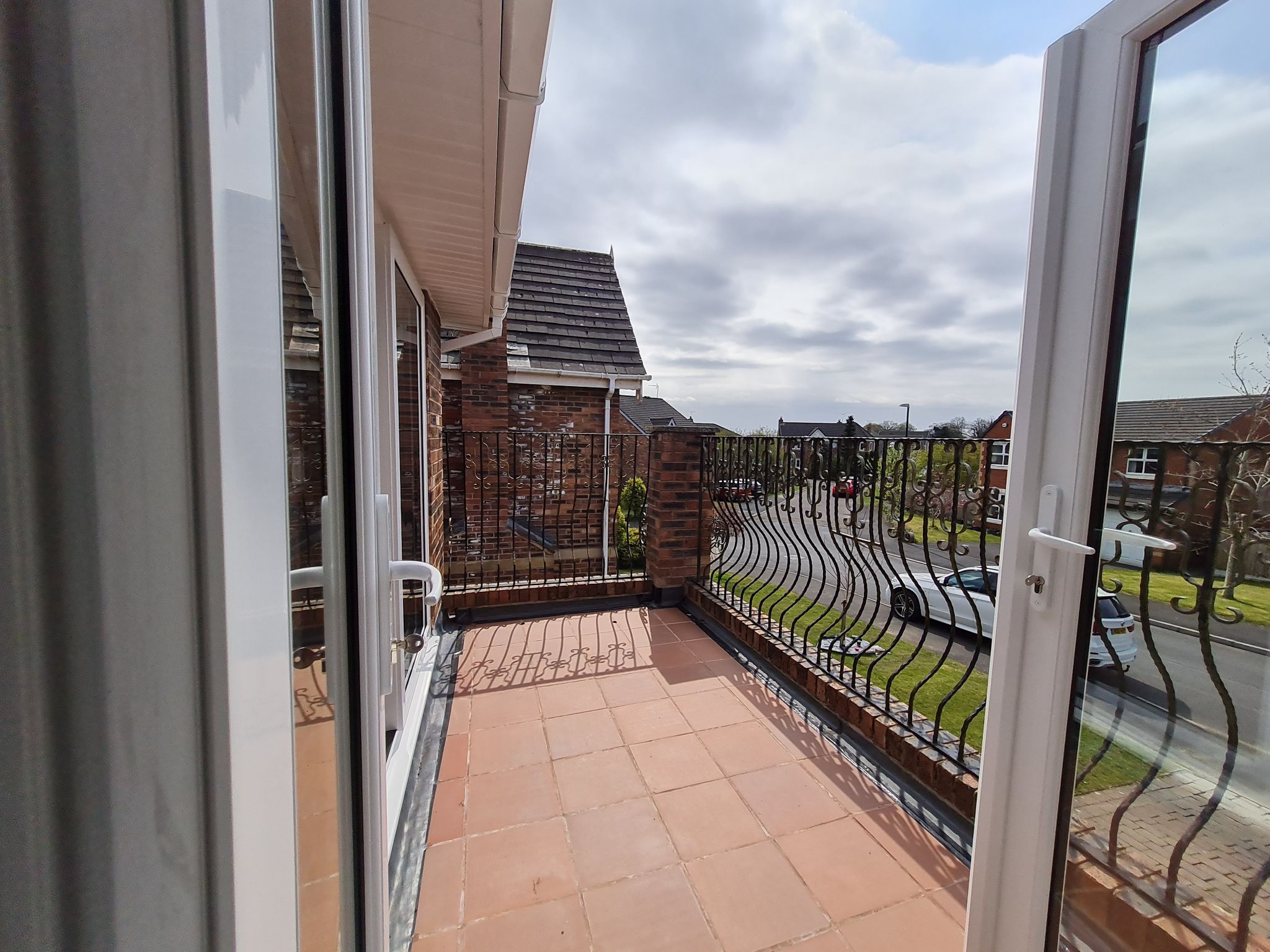 3 bedroom detached house Let in Chorley - Photograph 16