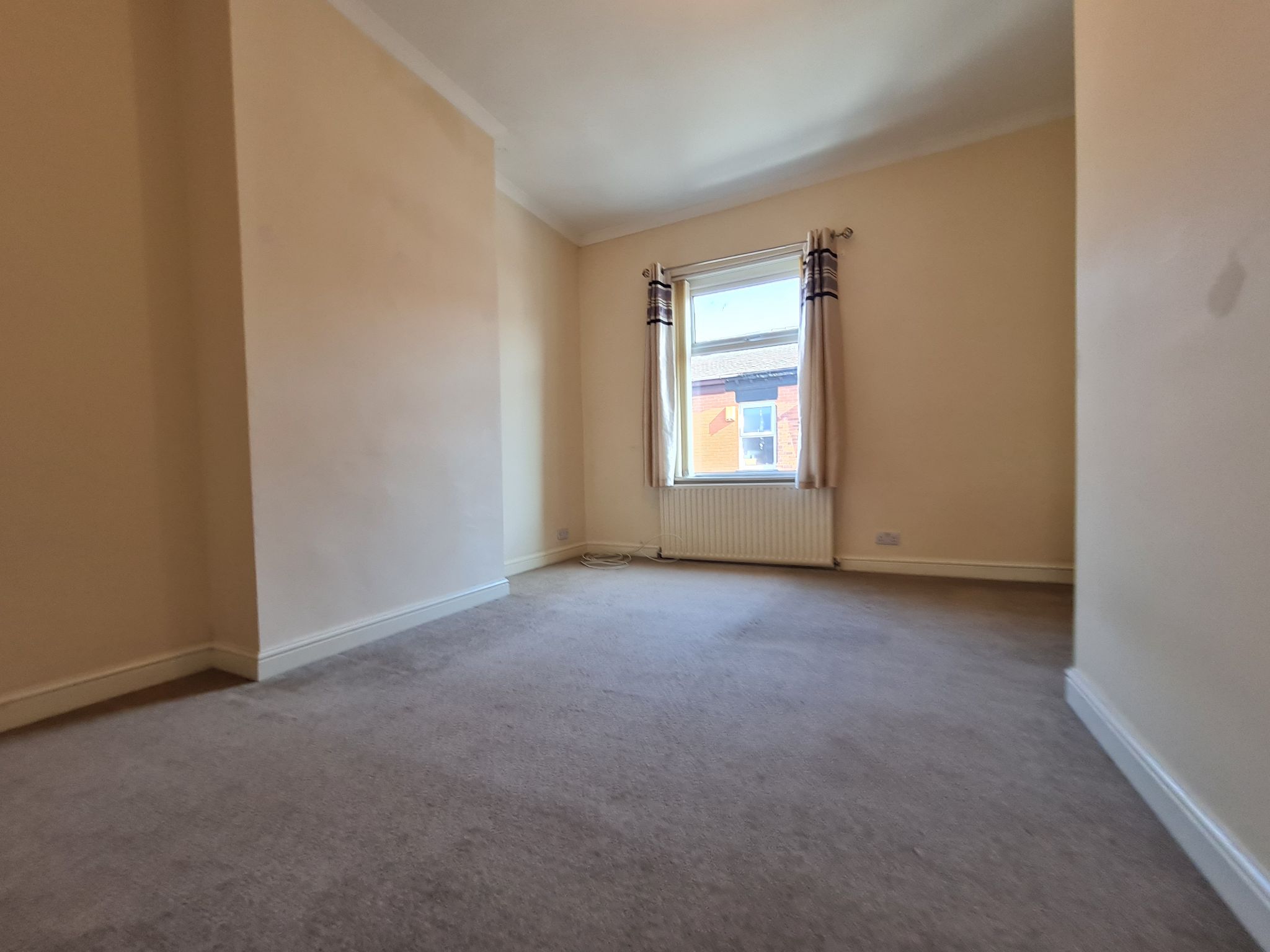 2 bedroom mid terraced house To Let in Chorley - double bedroom