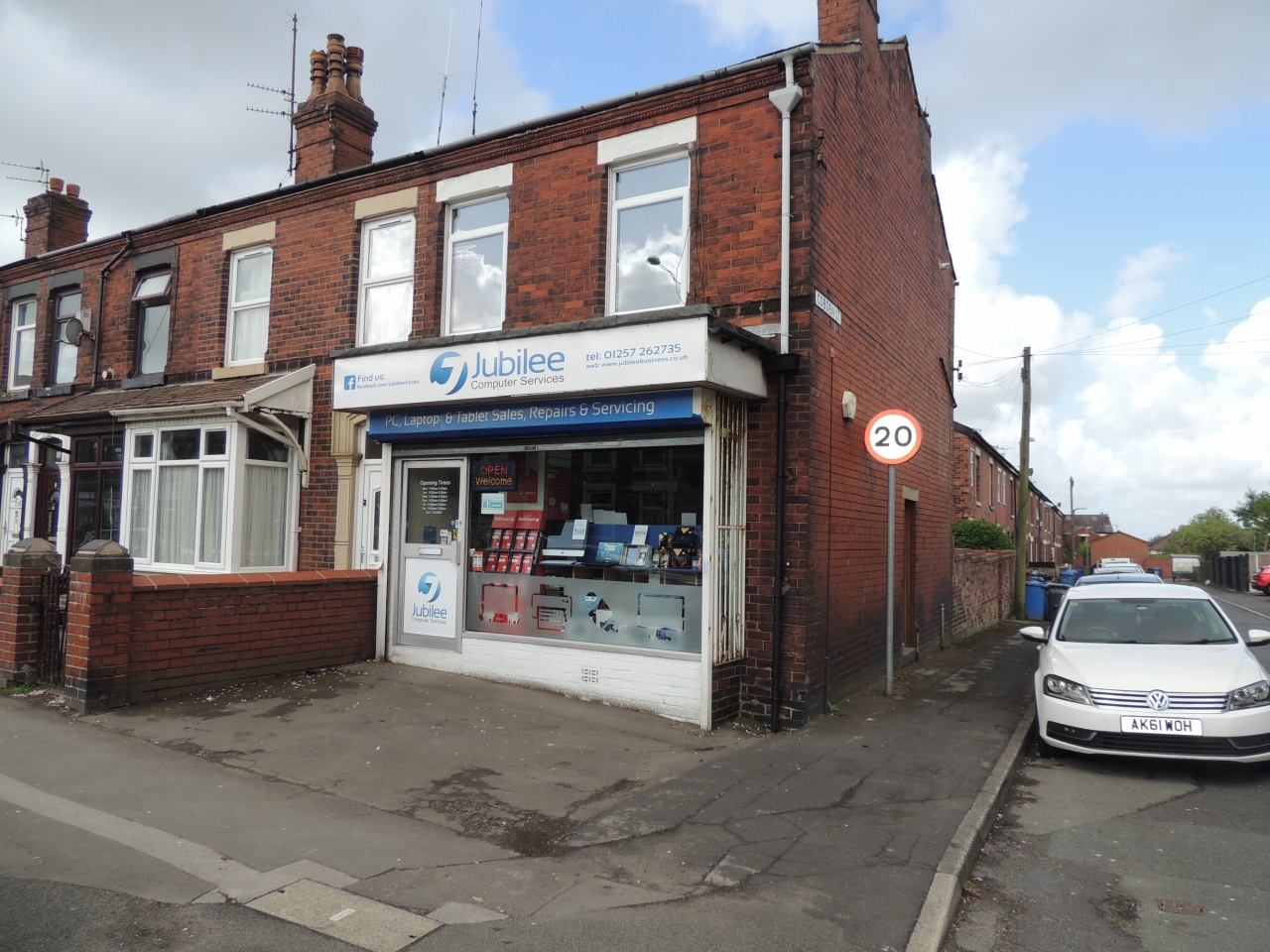 1 bedroom apartment flat/apartment To Let in Chorley - Front