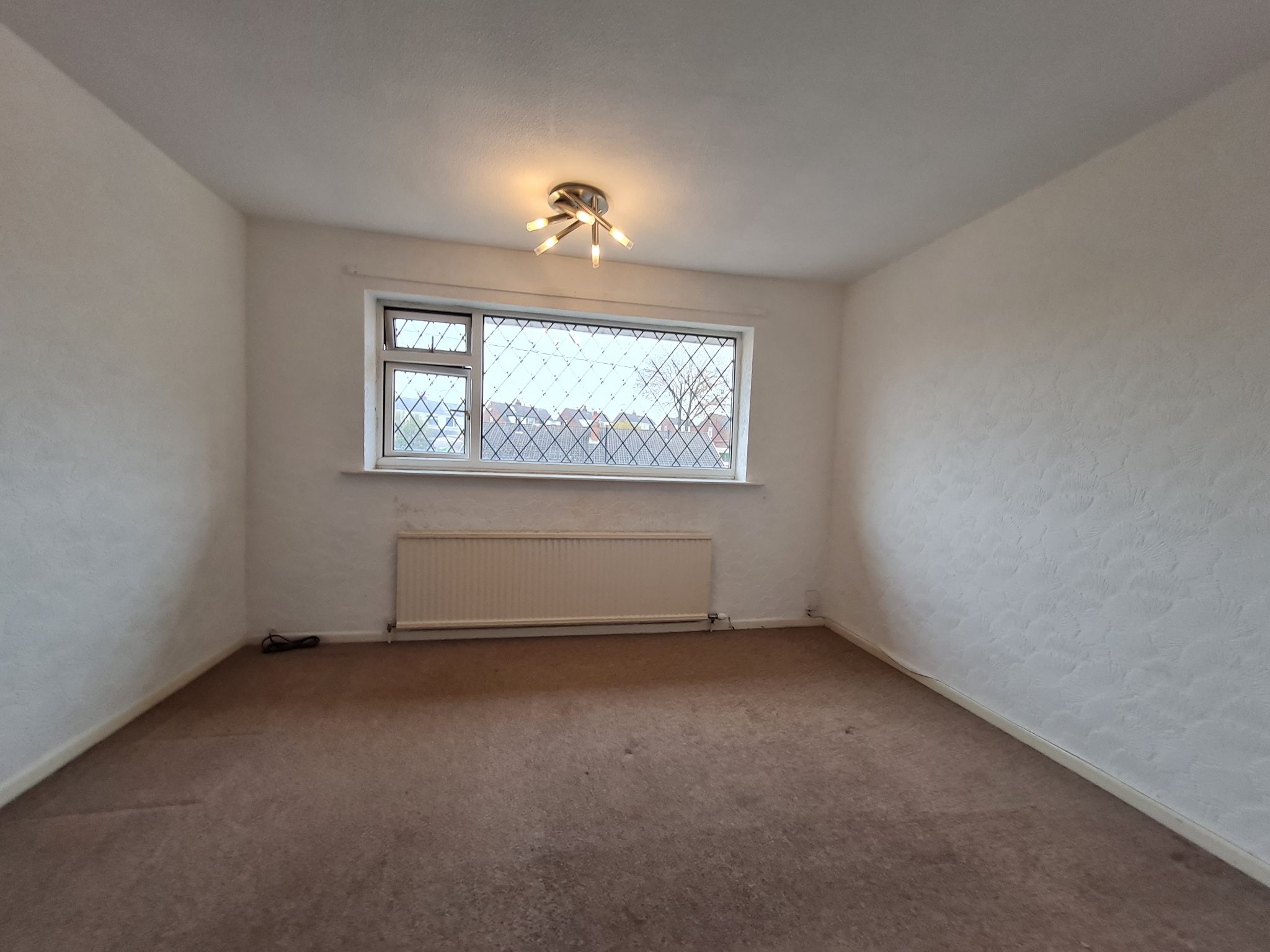 3 bedroom semi-detached house Let in Chorley - Bedroom