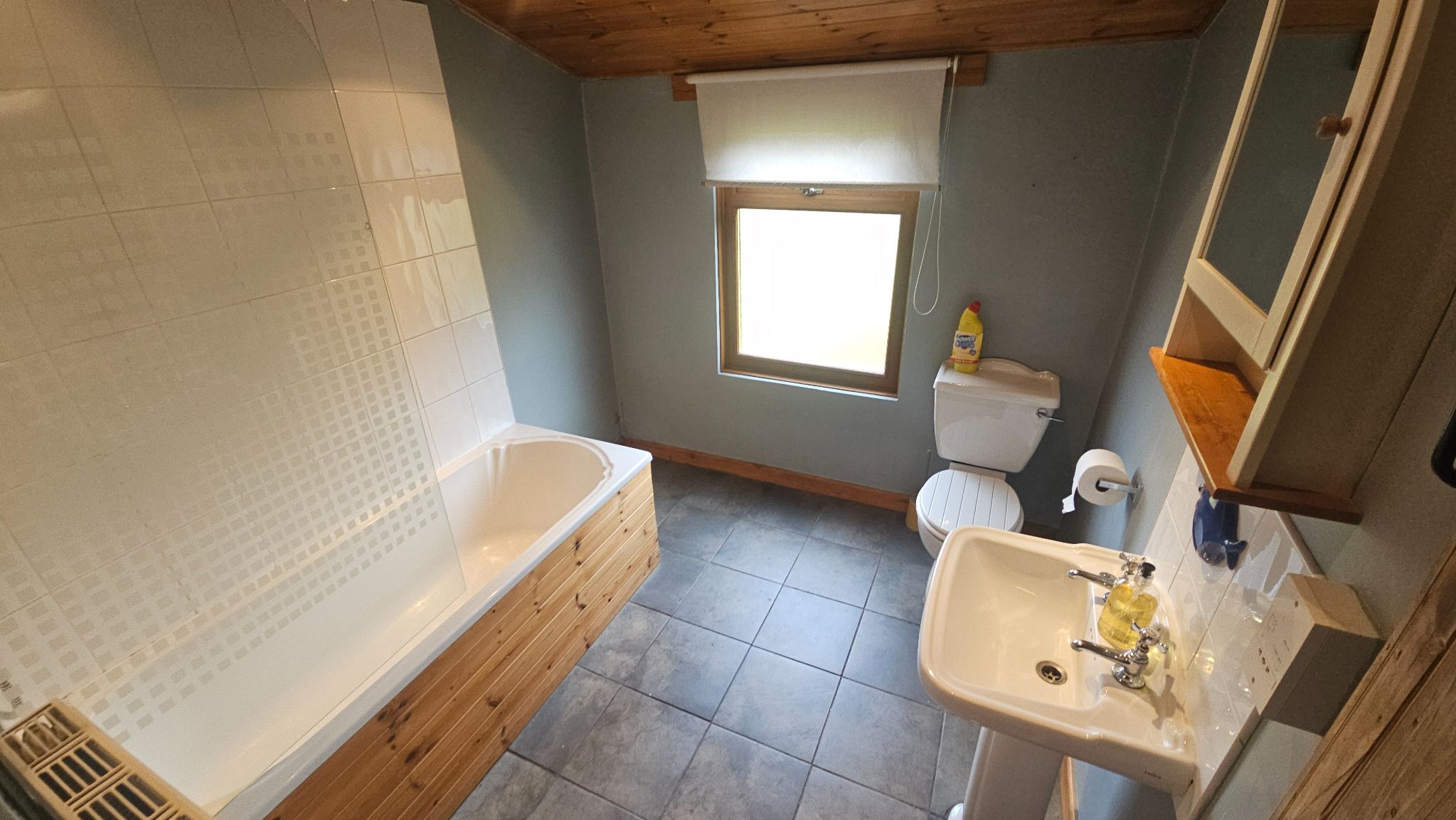 2 bedroom mid terraced house To Let in Chorley - Photograph 14