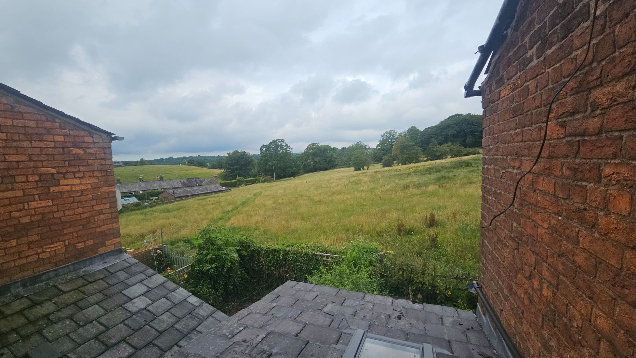 2 bedroom mid terraced house To Let in Chorley - Photograph 16