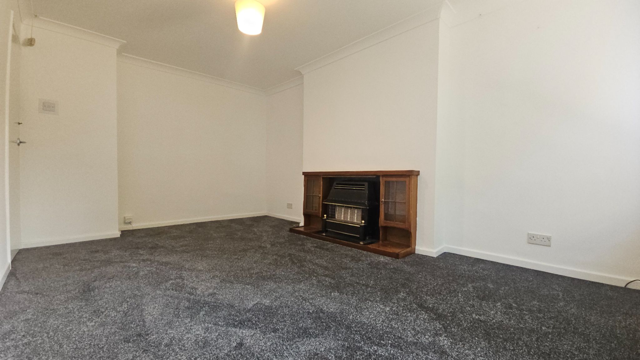 3 bedroom semi-detached bungalow To Let in Chorley - Property photograph