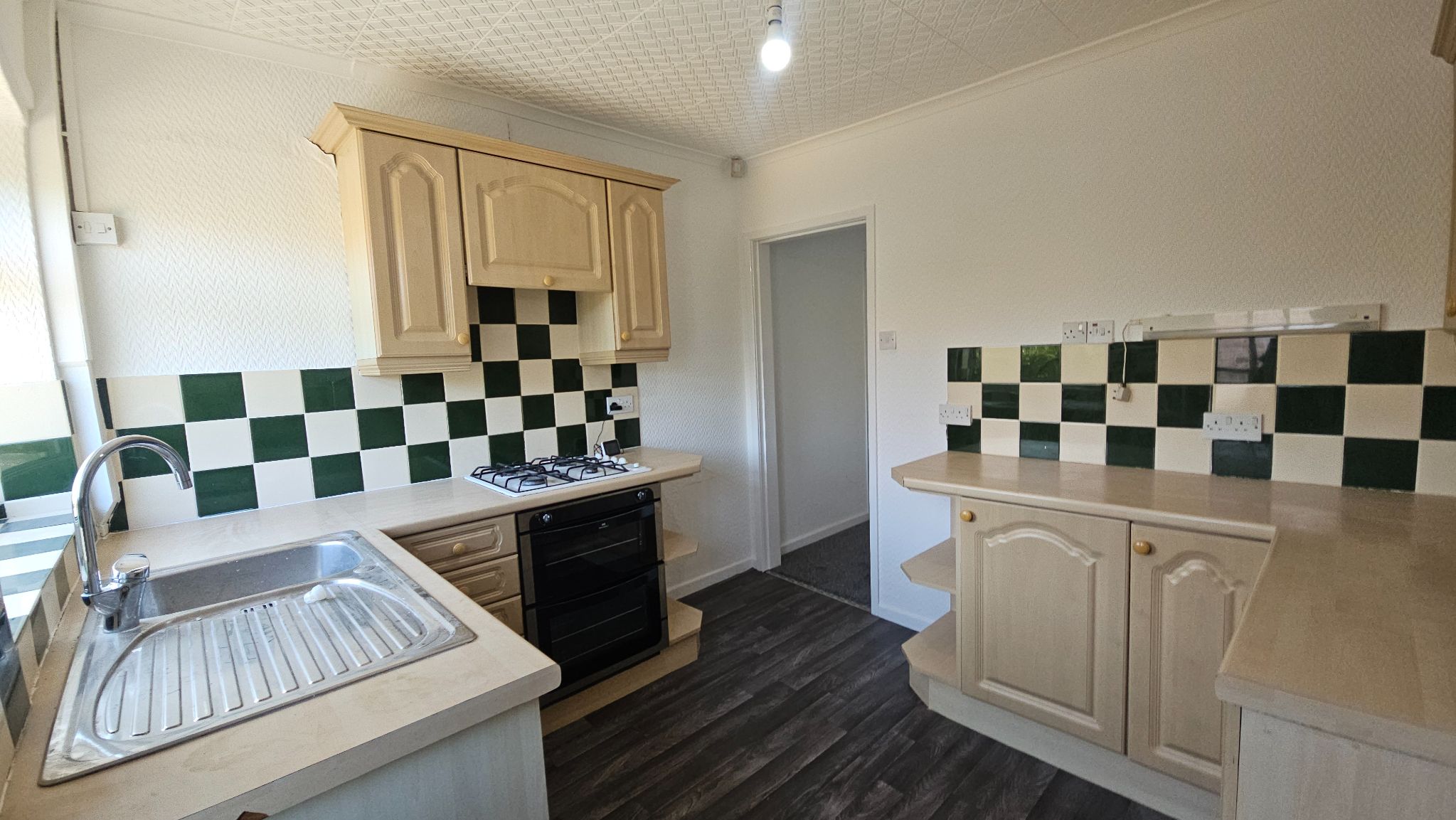 3 bedroom semi-detached bungalow To Let in Chorley - kitchen