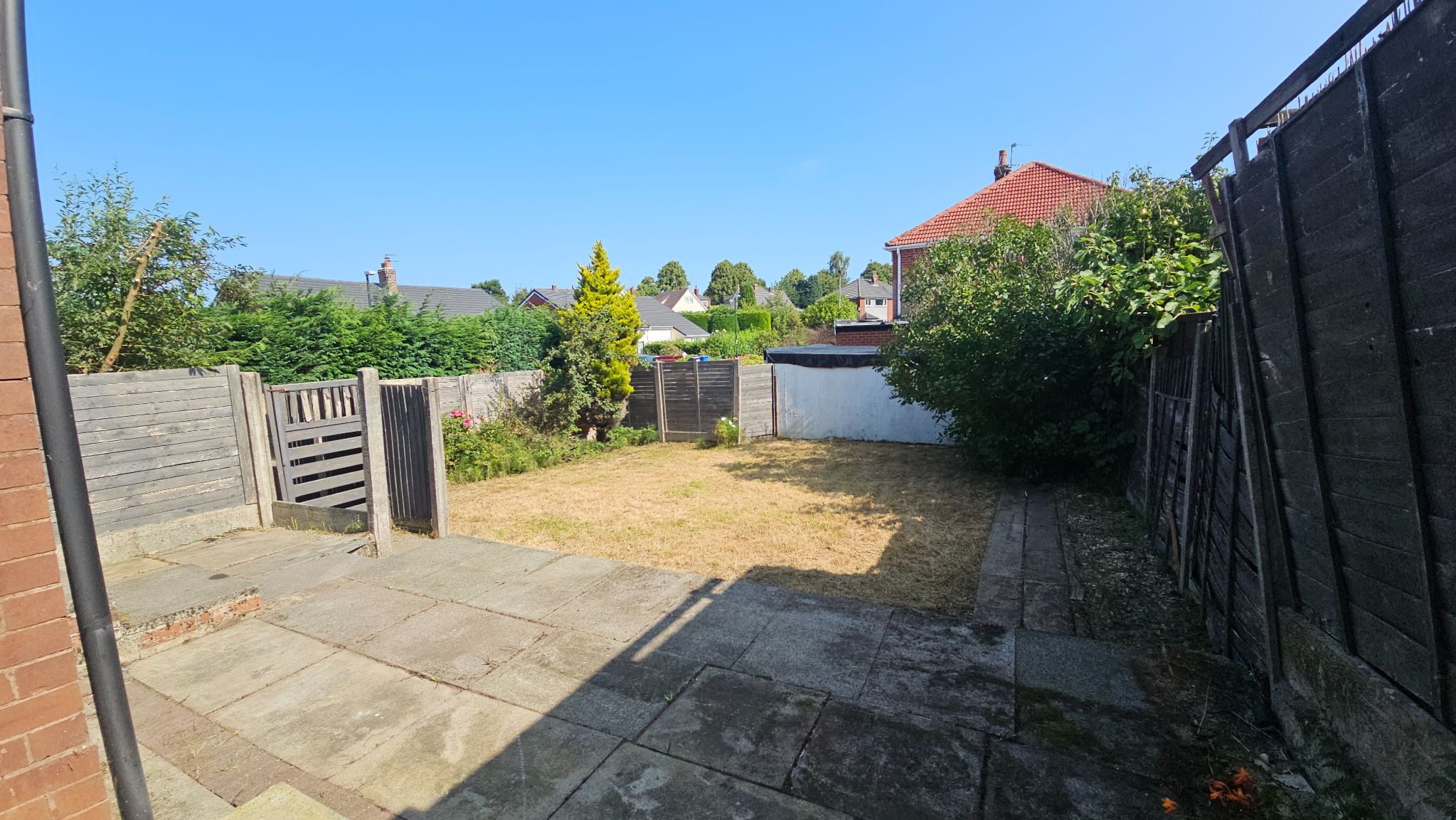 3 bedroom semi-detached bungalow To Let in Chorley - rear garden