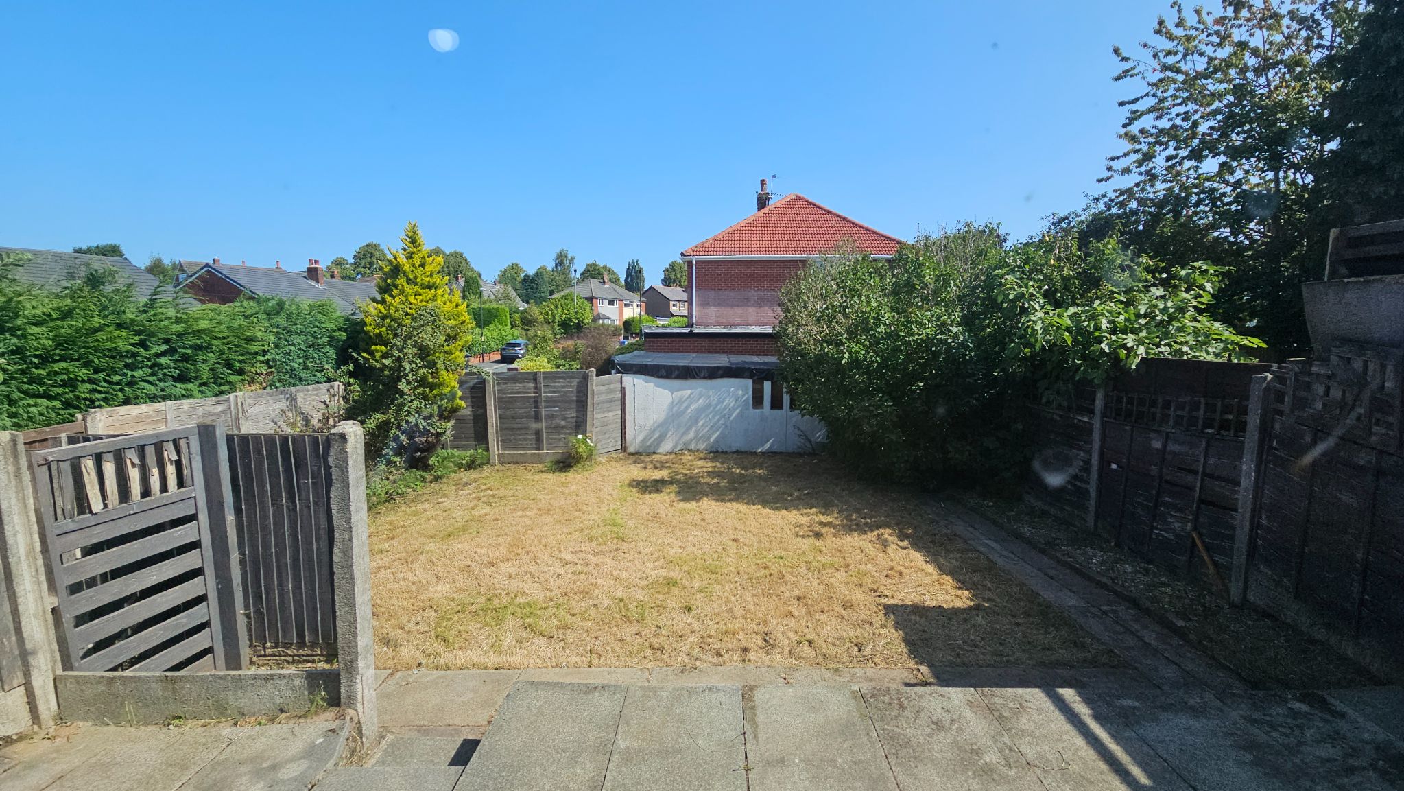 3 bedroom semi-detached bungalow To Let in Chorley - rear garden